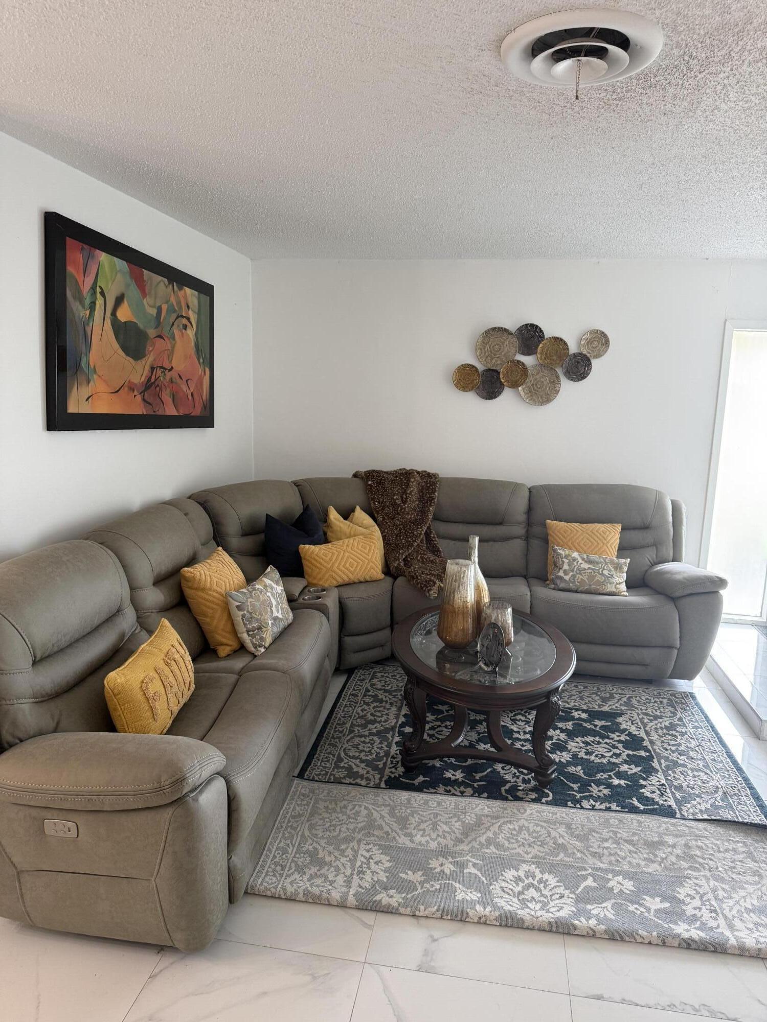 4150 NW 26th, Lauderhill FL 33313