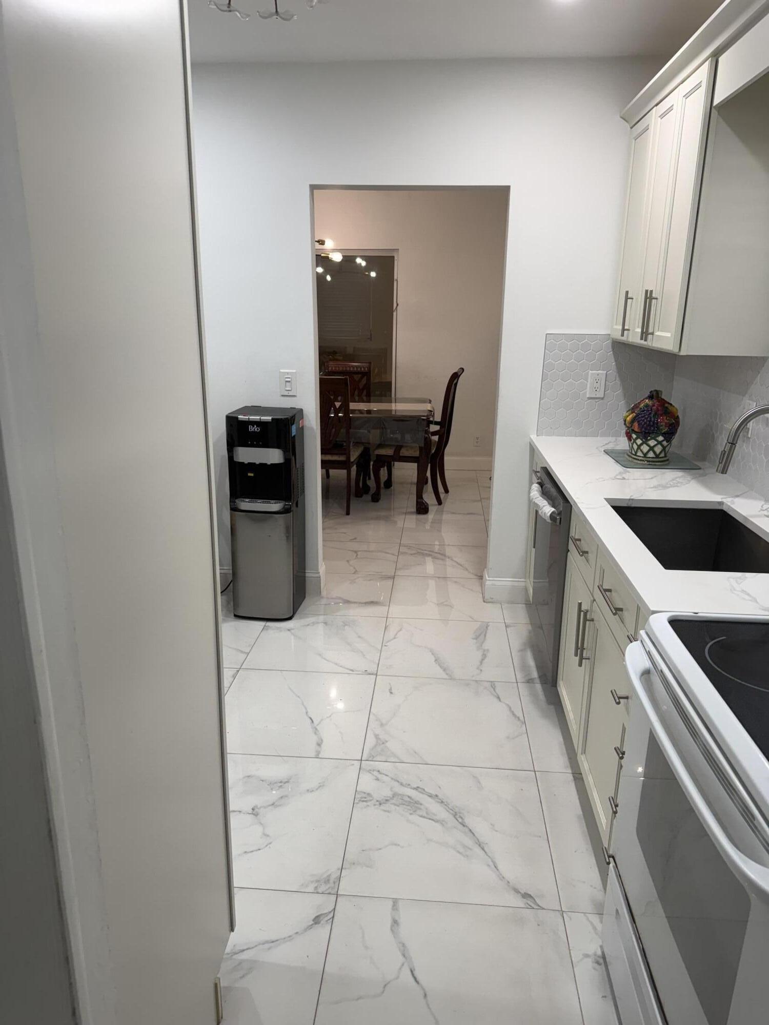 4150 NW 26th, Lauderhill FL 33313