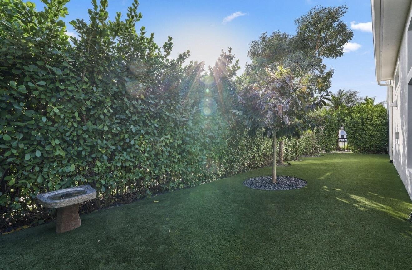 6903 NW 28th, Boca Raton FL 33496