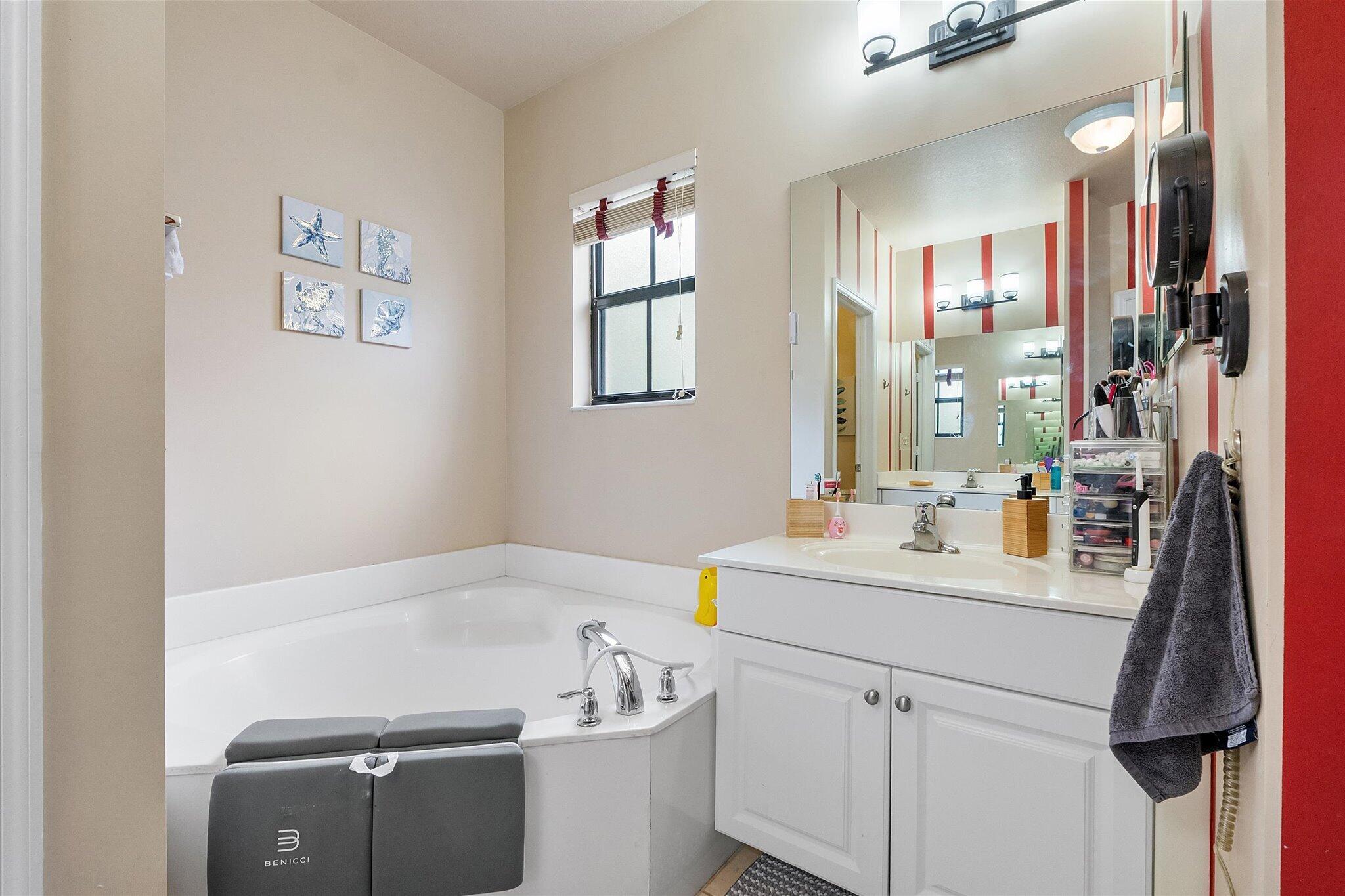 4755 Cypress #4755, Coconut Creek FL 33073