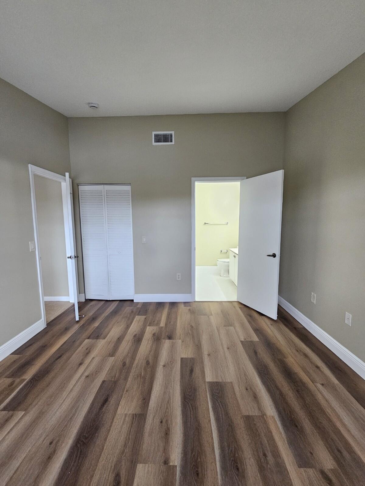 3490 Briar Bay #206, West Palm Beach FL 33411