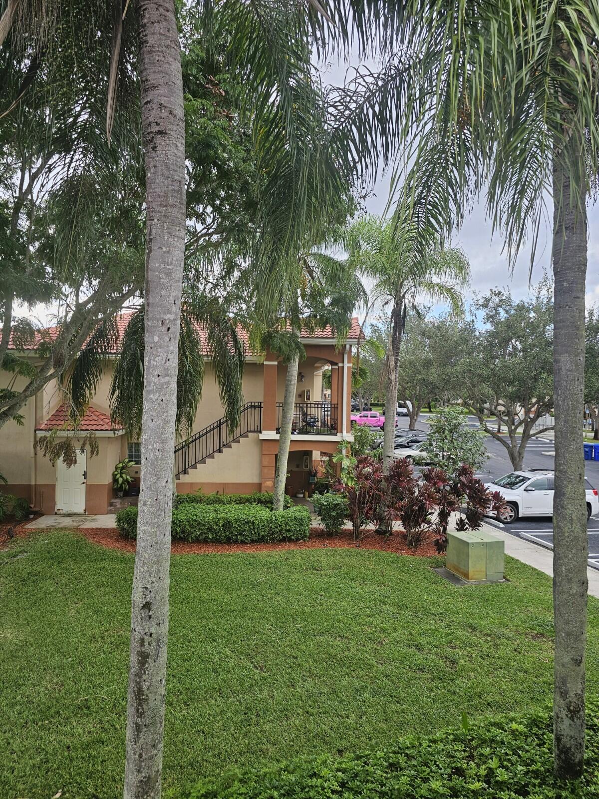 3490 Briar Bay #206, West Palm Beach FL 33411