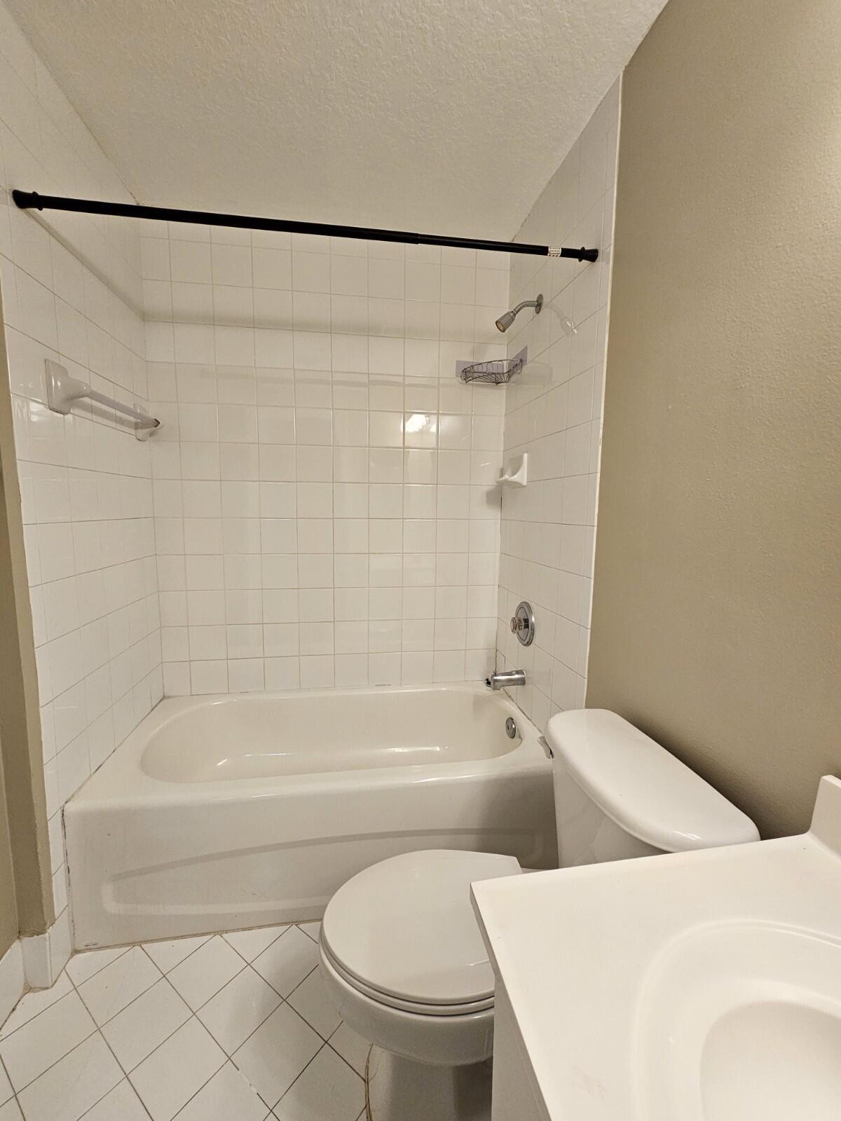 3490 Briar Bay #206, West Palm Beach FL 33411