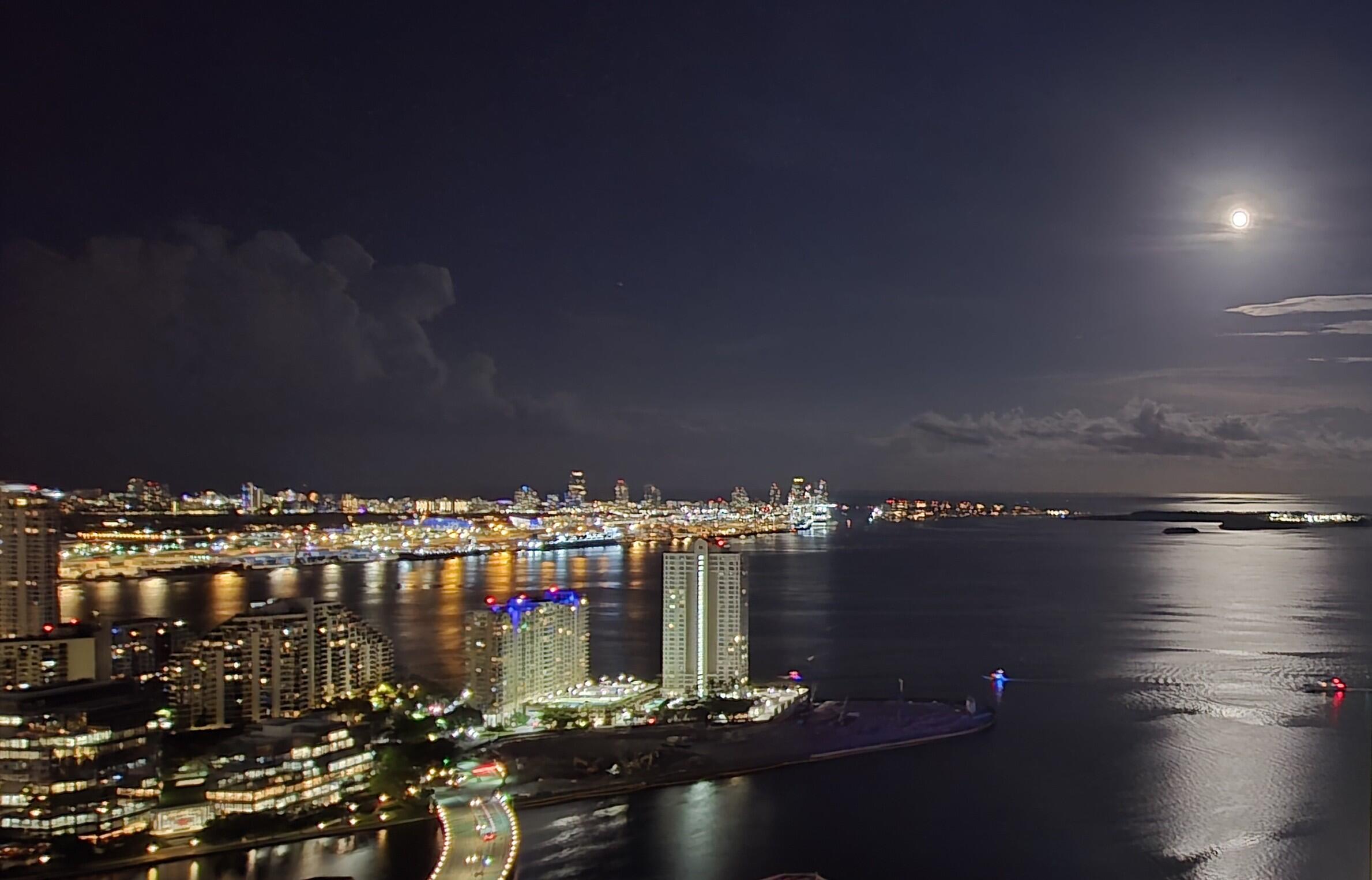 951 Brickell #4308, Miami FL 33131
