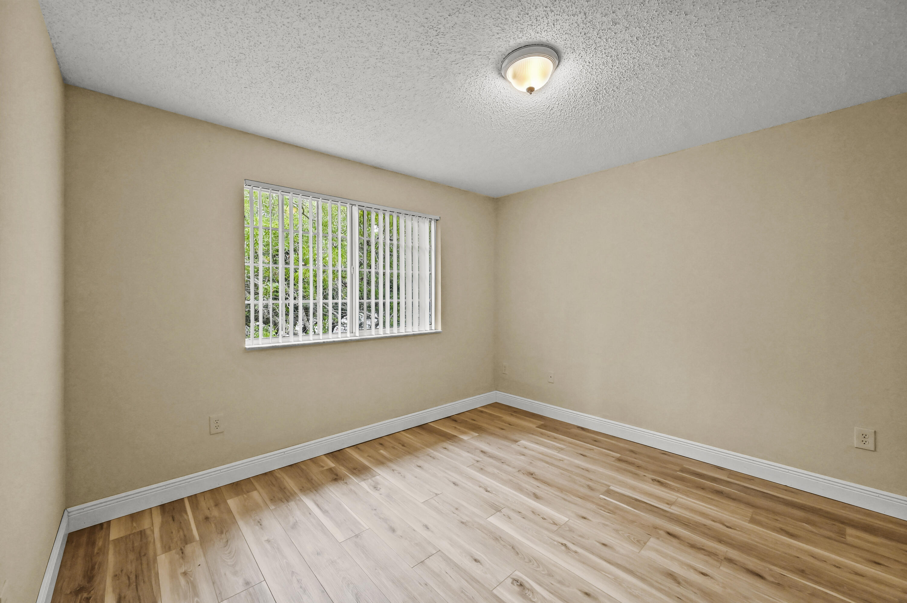 1100 S Crestwood Ct #1109, Royal Palm Beach FL 33411
