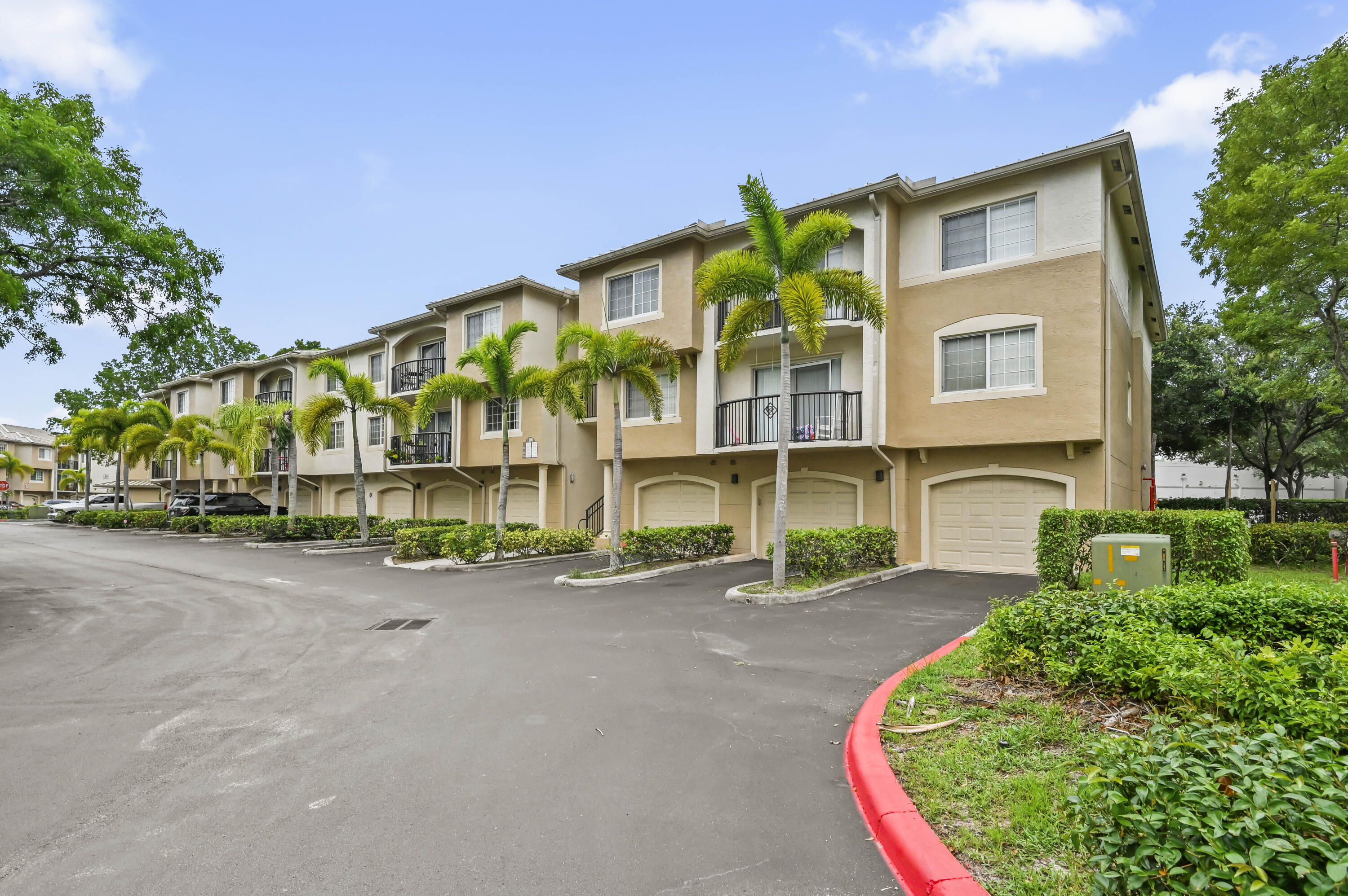 1100 S Crestwood Ct #1109, Royal Palm Beach FL 33411