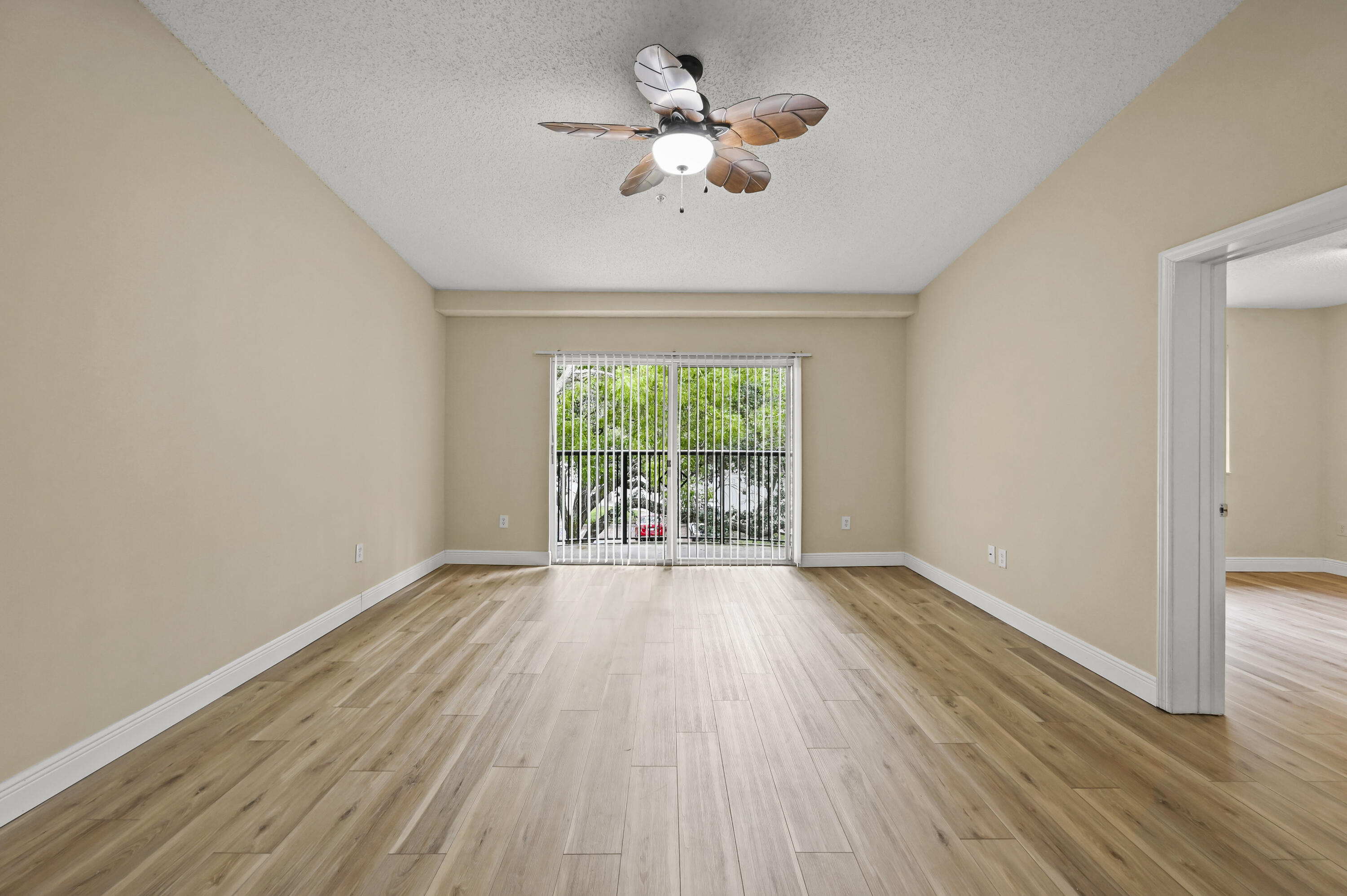 1100 S Crestwood Ct #1109, Royal Palm Beach FL 33411