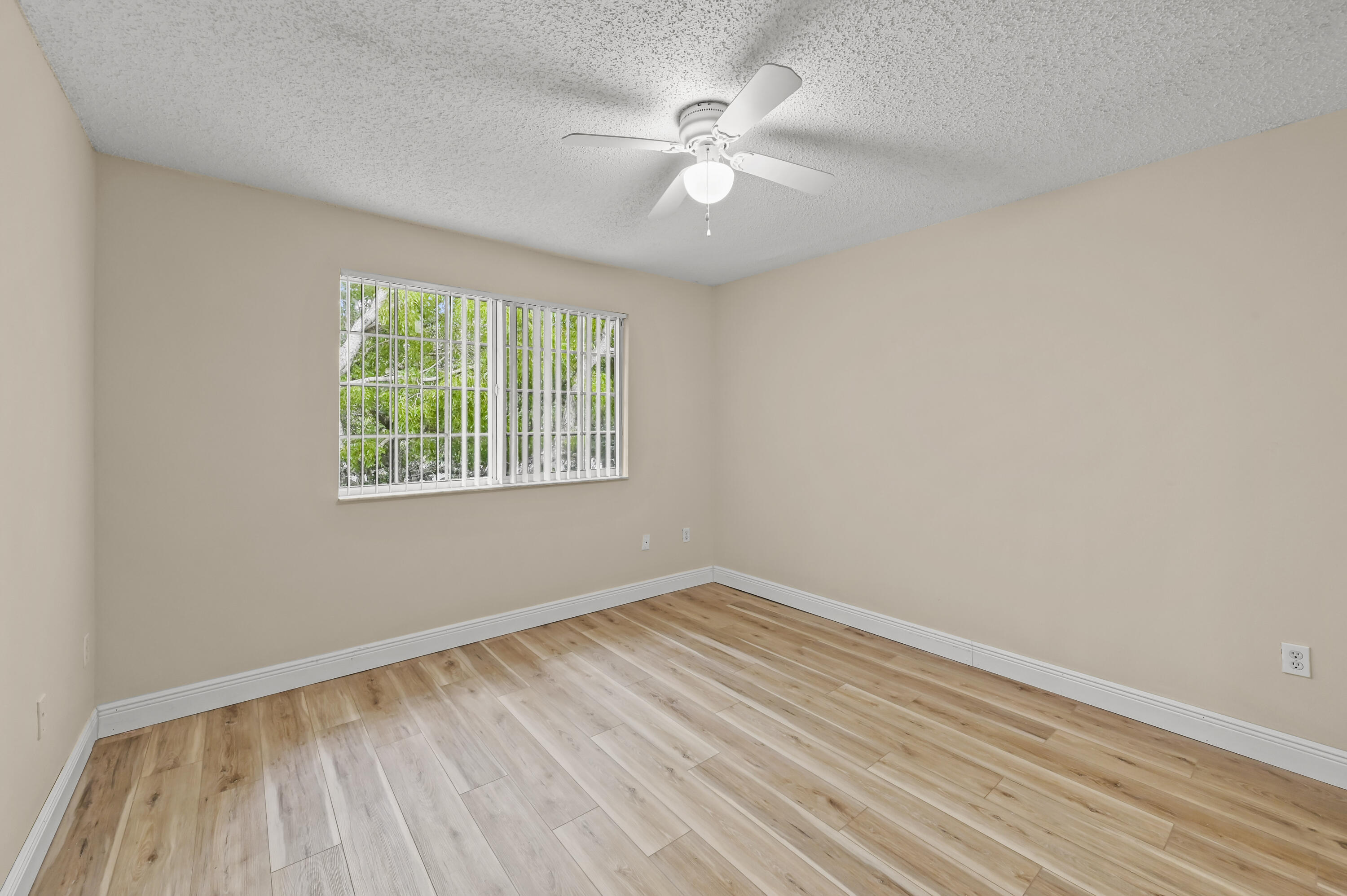 1100 S Crestwood Ct #1109, Royal Palm Beach FL 33411