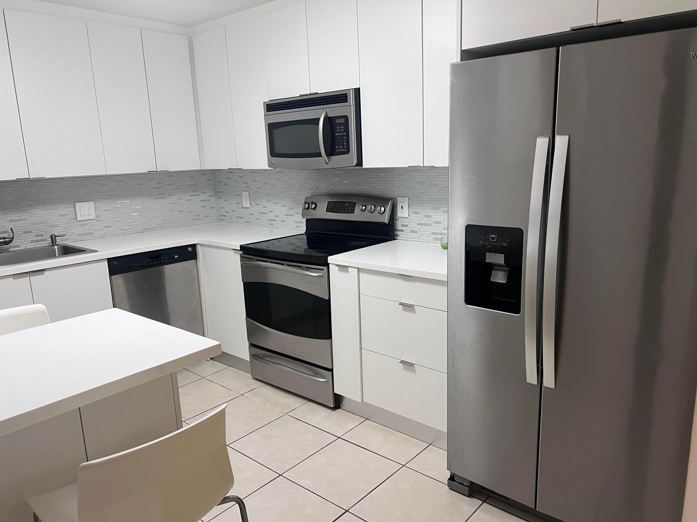 16300 Golf Club #216, Weston FL 33326