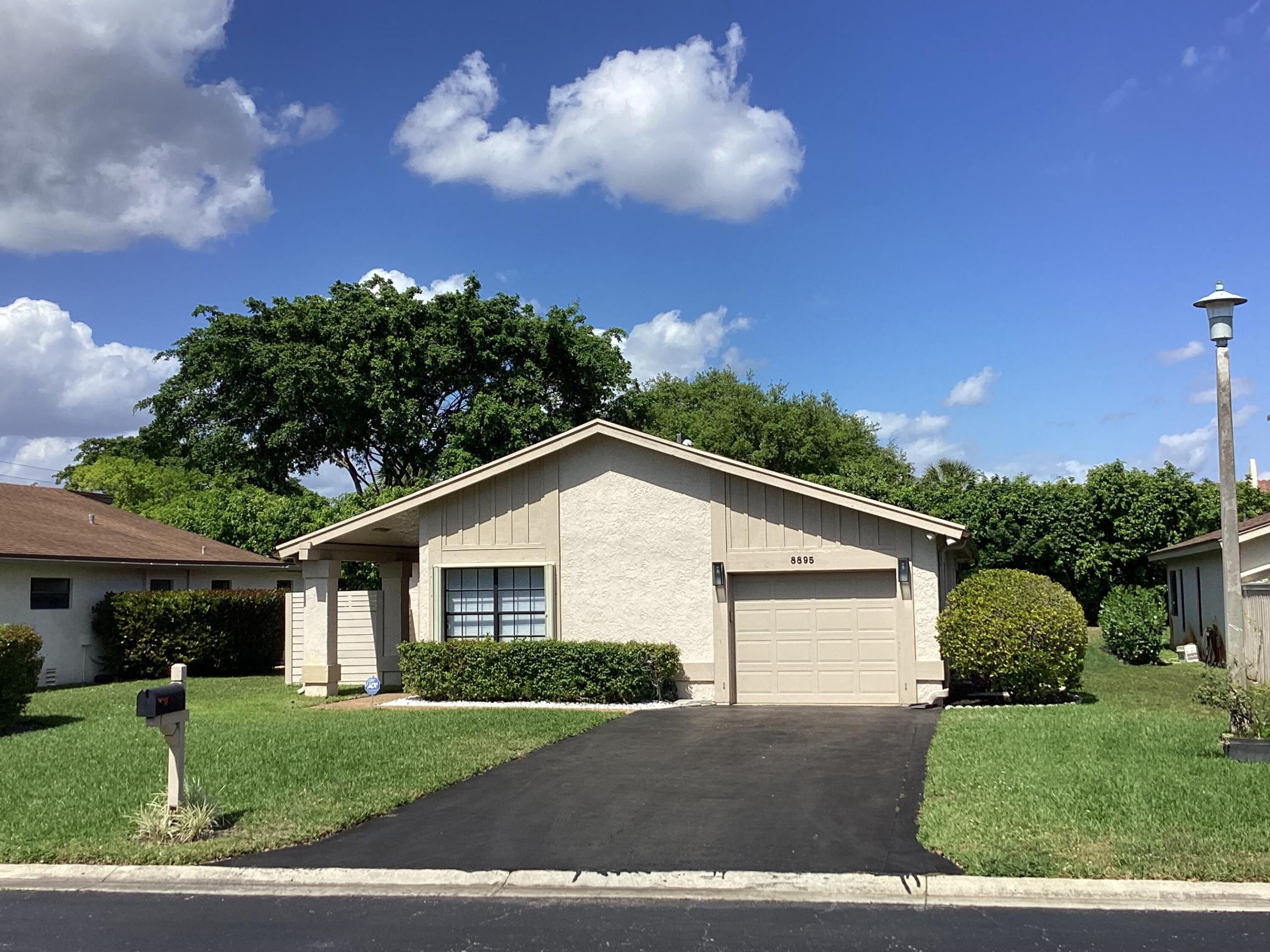 8895 Old Pine, Boca Raton FL 33433
