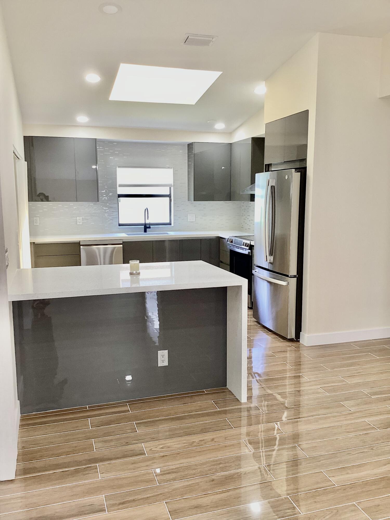 8895 Old Pine, Boca Raton FL 33433