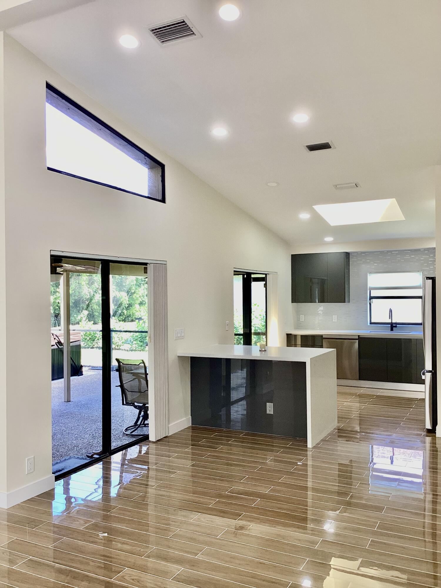 8895 Old Pine, Boca Raton FL 33433