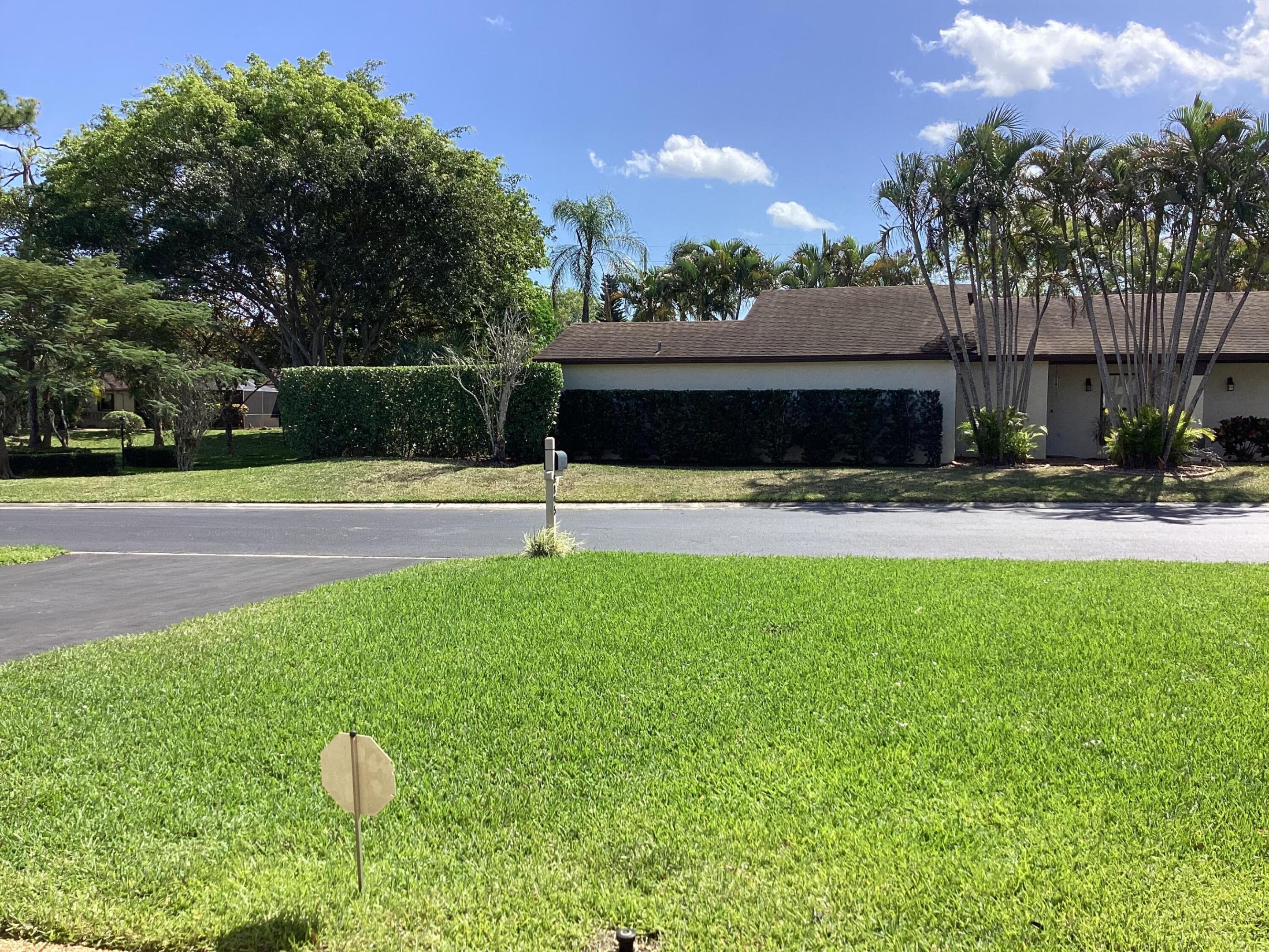 8895 Old Pine, Boca Raton FL 33433