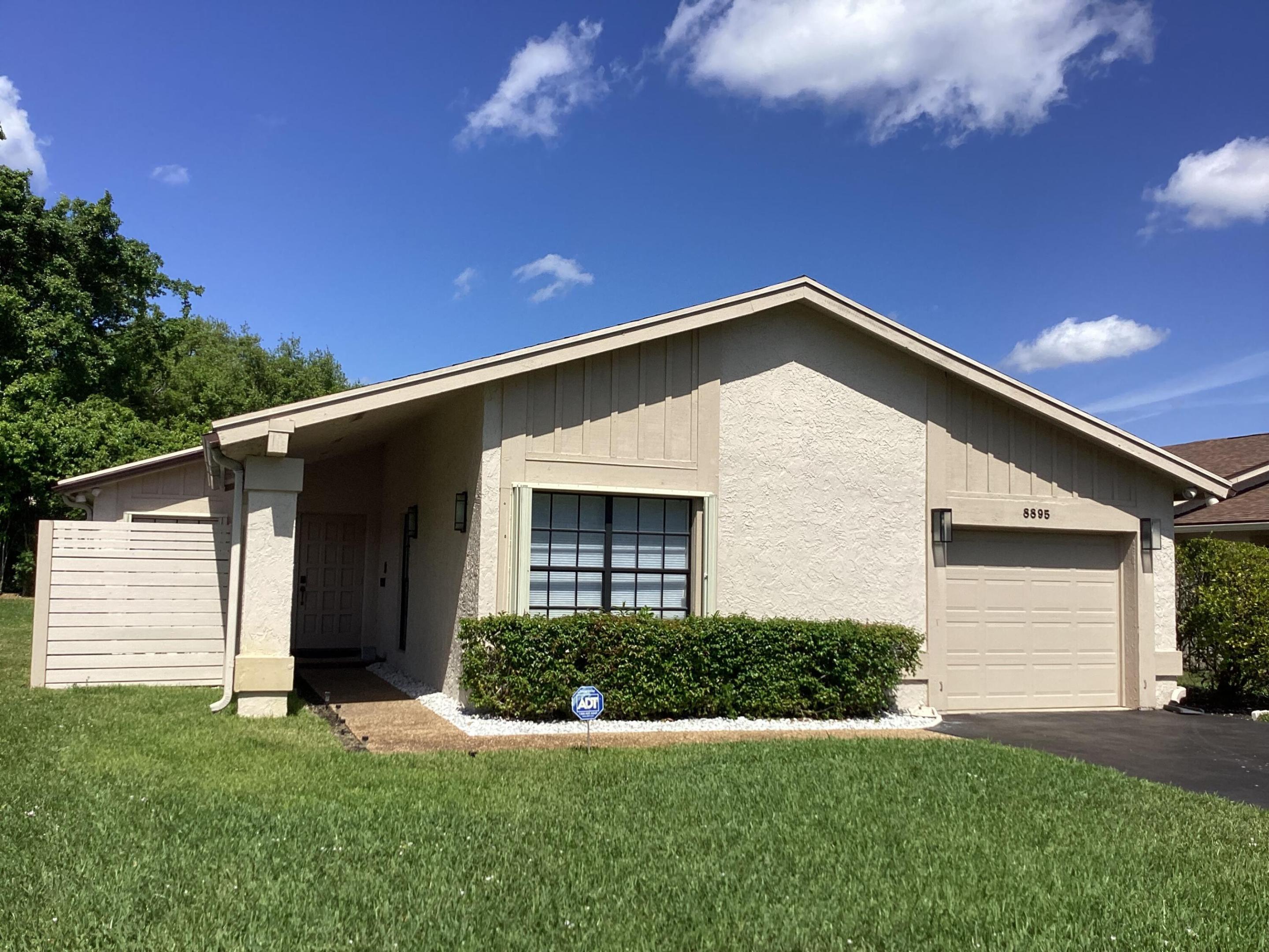 8895 Old Pine, Boca Raton FL 33433