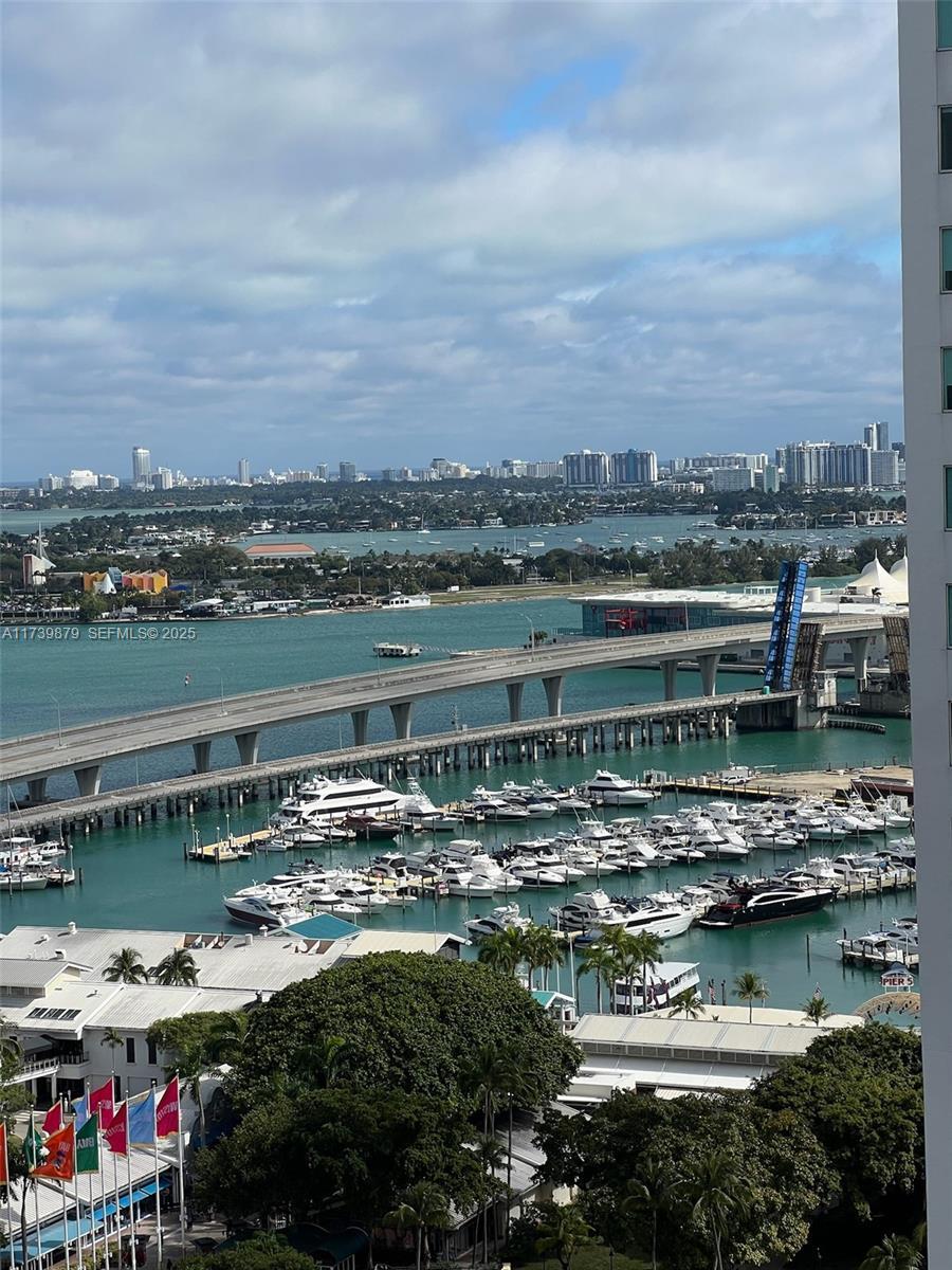 234 NE 3rd #Uph06, Miami FL 33132