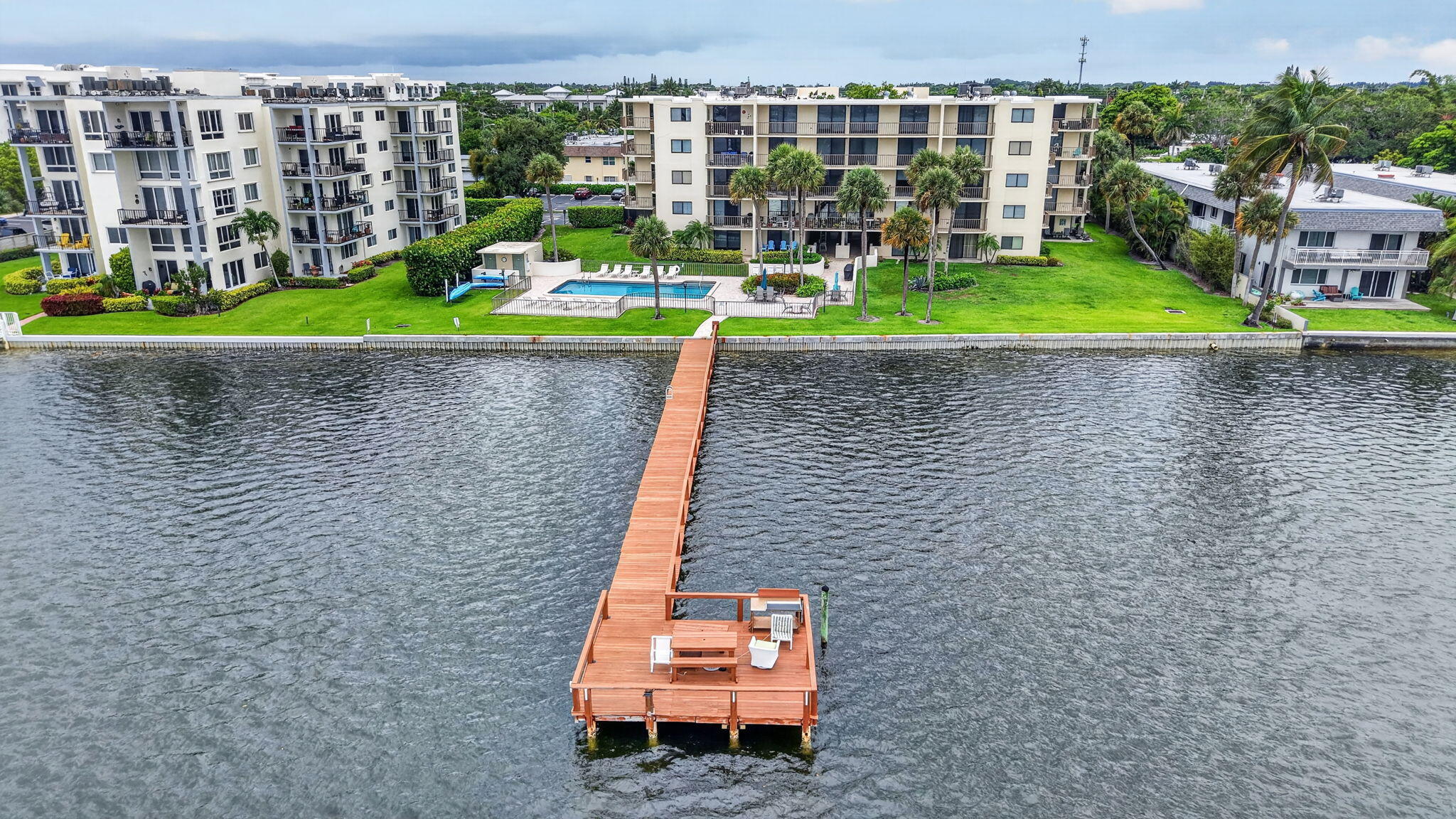 1202 S Lake #105, Lantana FL 33462