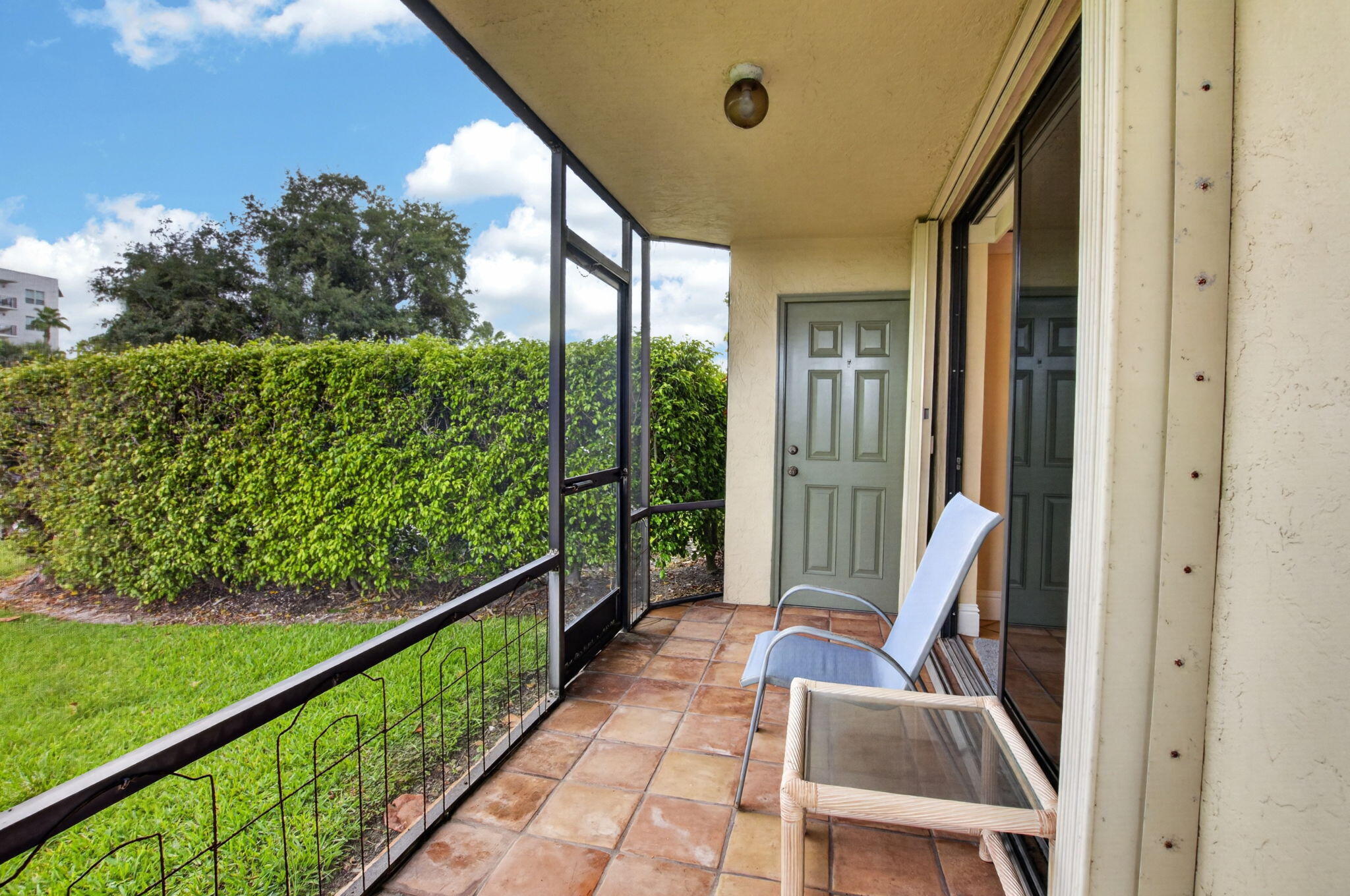 1202 S Lake #105, Lantana FL 33462