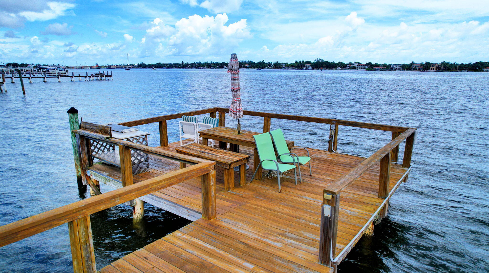 1202 S Lake #105, Lantana FL 33462