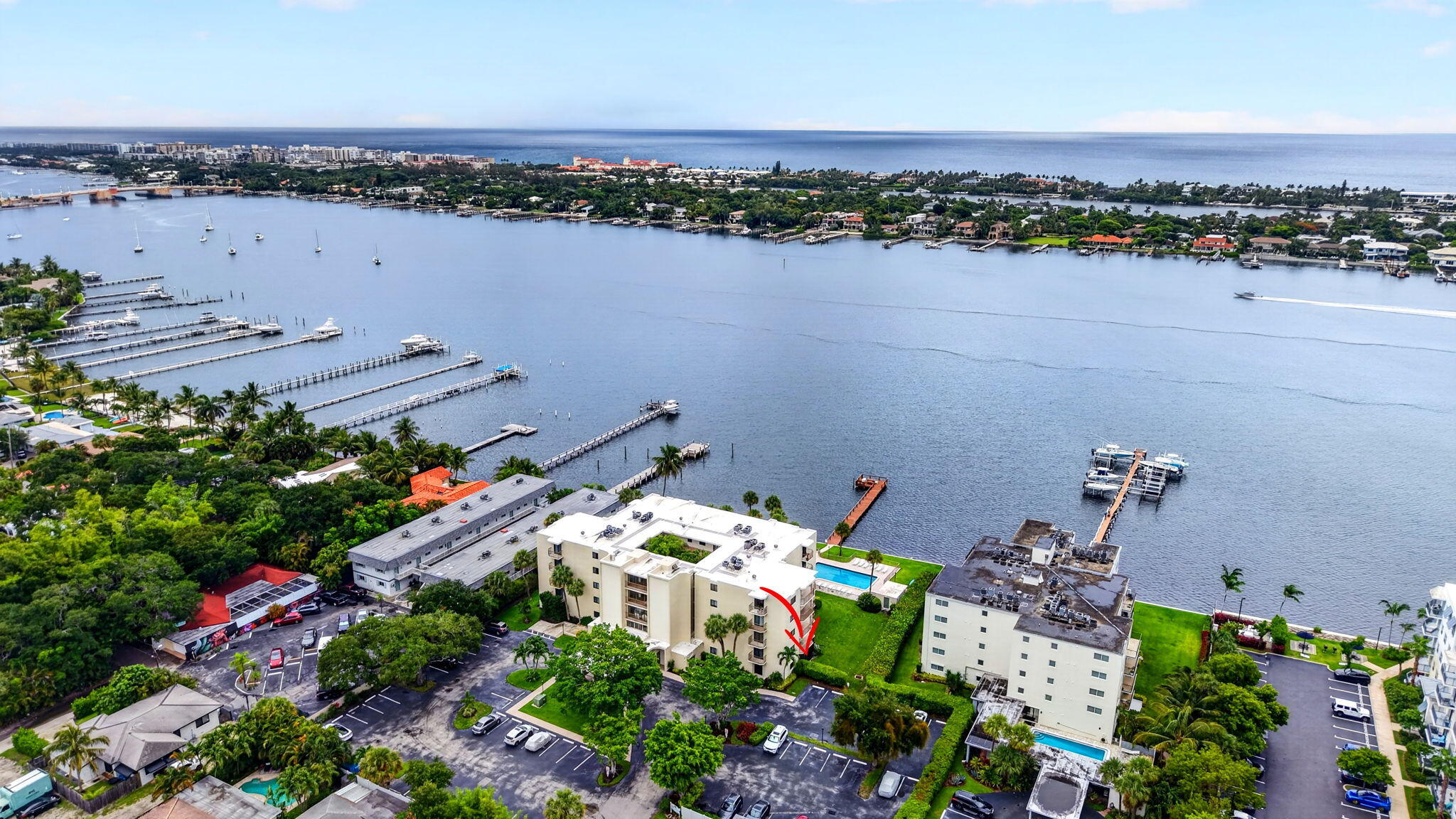 1202 S Lake #105, Lantana FL 33462