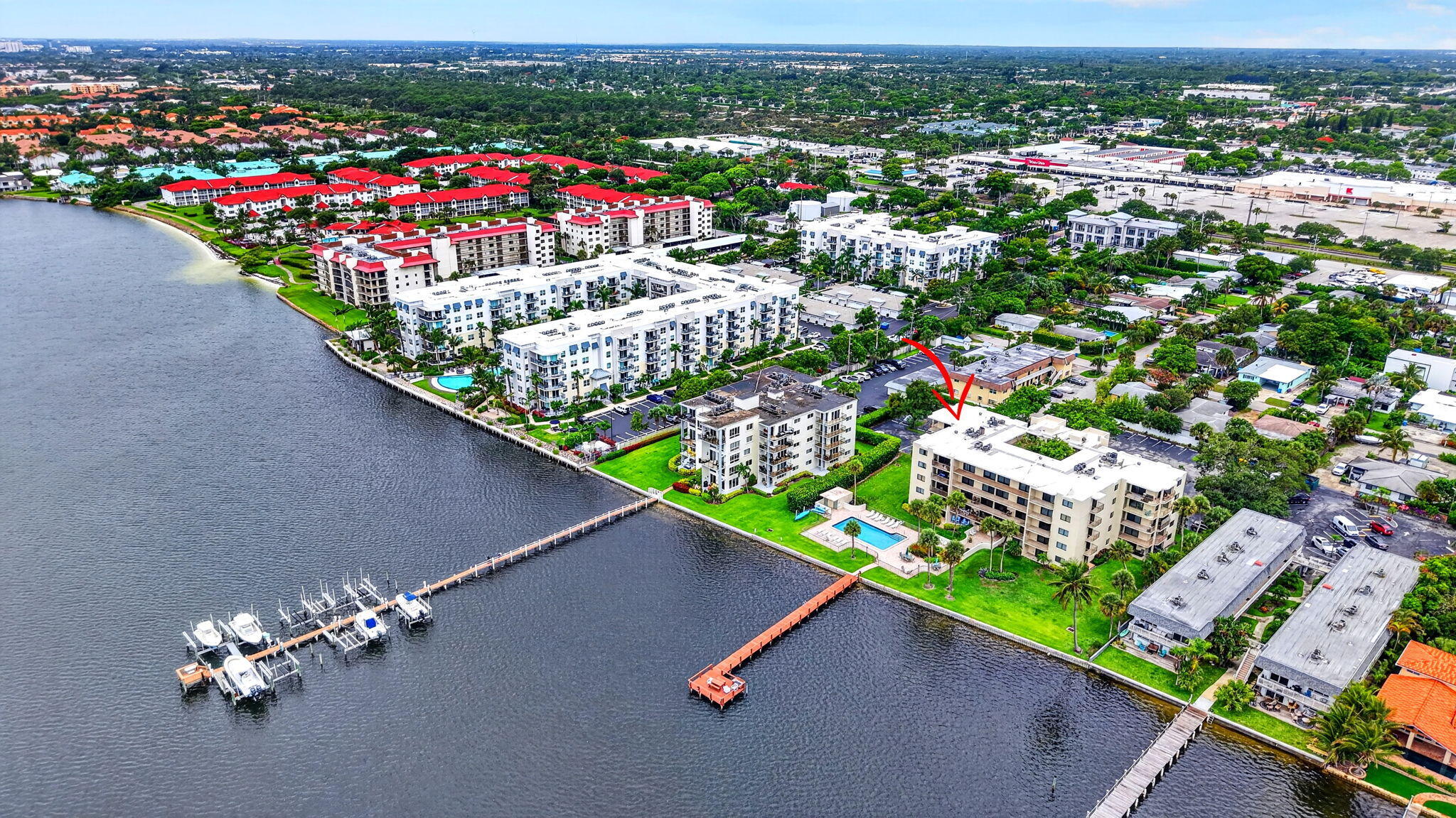 1202 S Lake #105, Lantana FL 33462