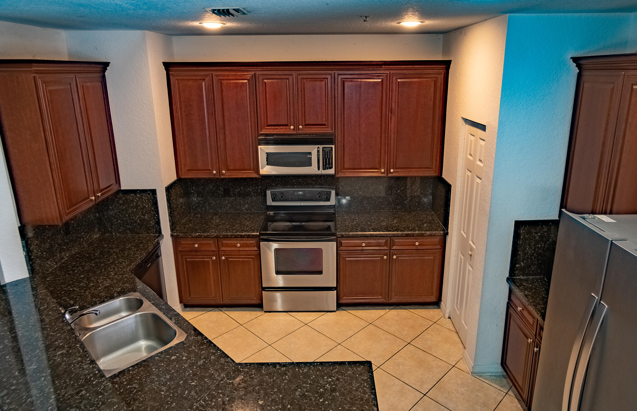 103 E Thatch Palm, Jupiter FL 33458