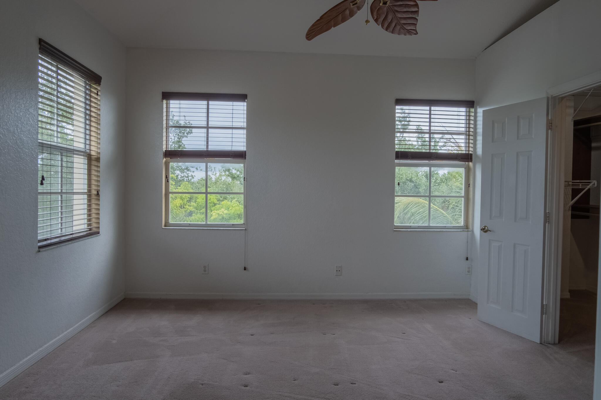 103 E Thatch Palm, Jupiter FL 33458