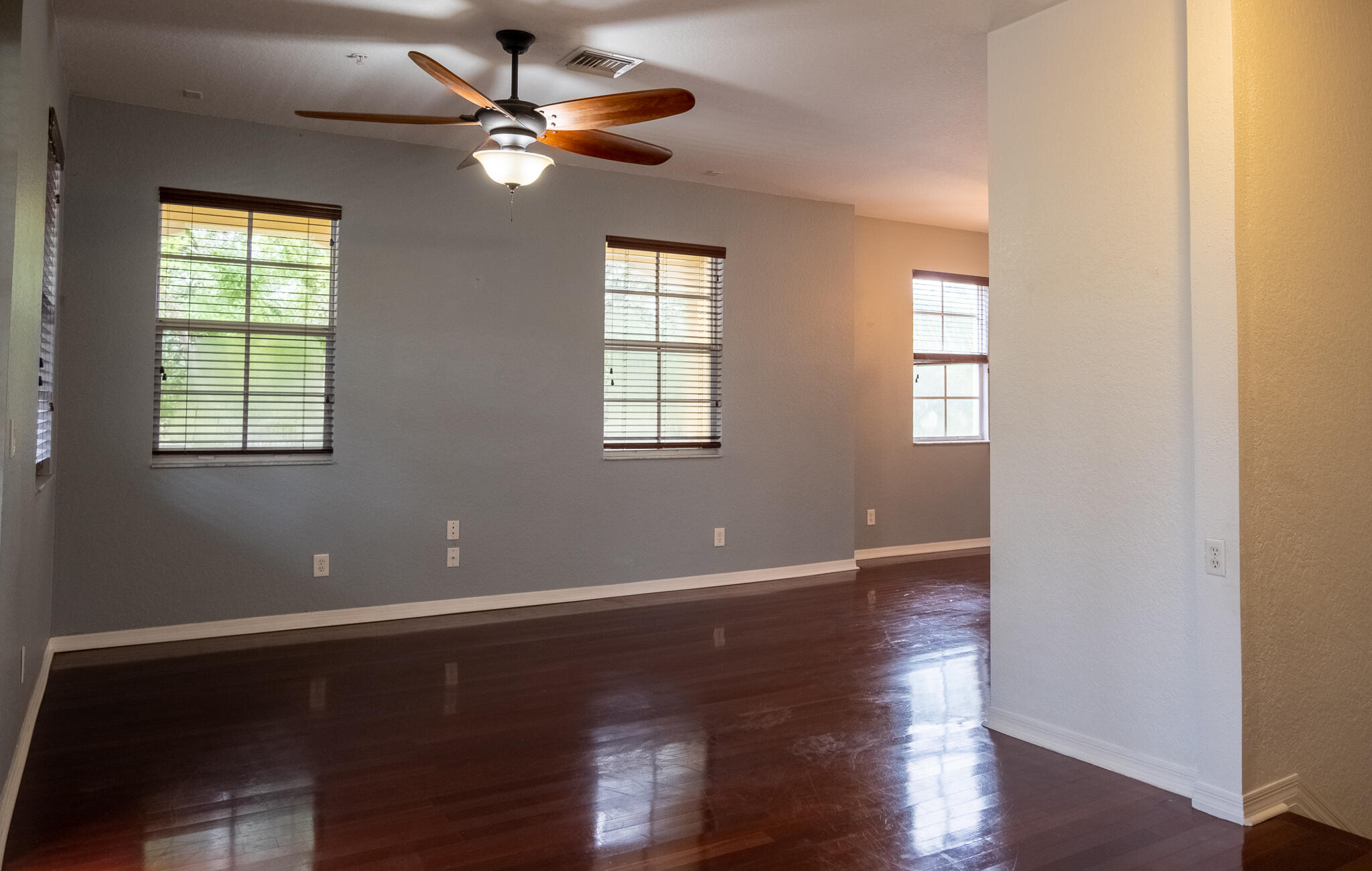 103 E Thatch Palm, Jupiter FL 33458