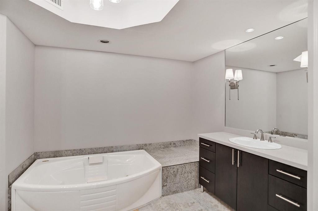 1228 Hillsboro #204, Hillsboro Beach FL 33062