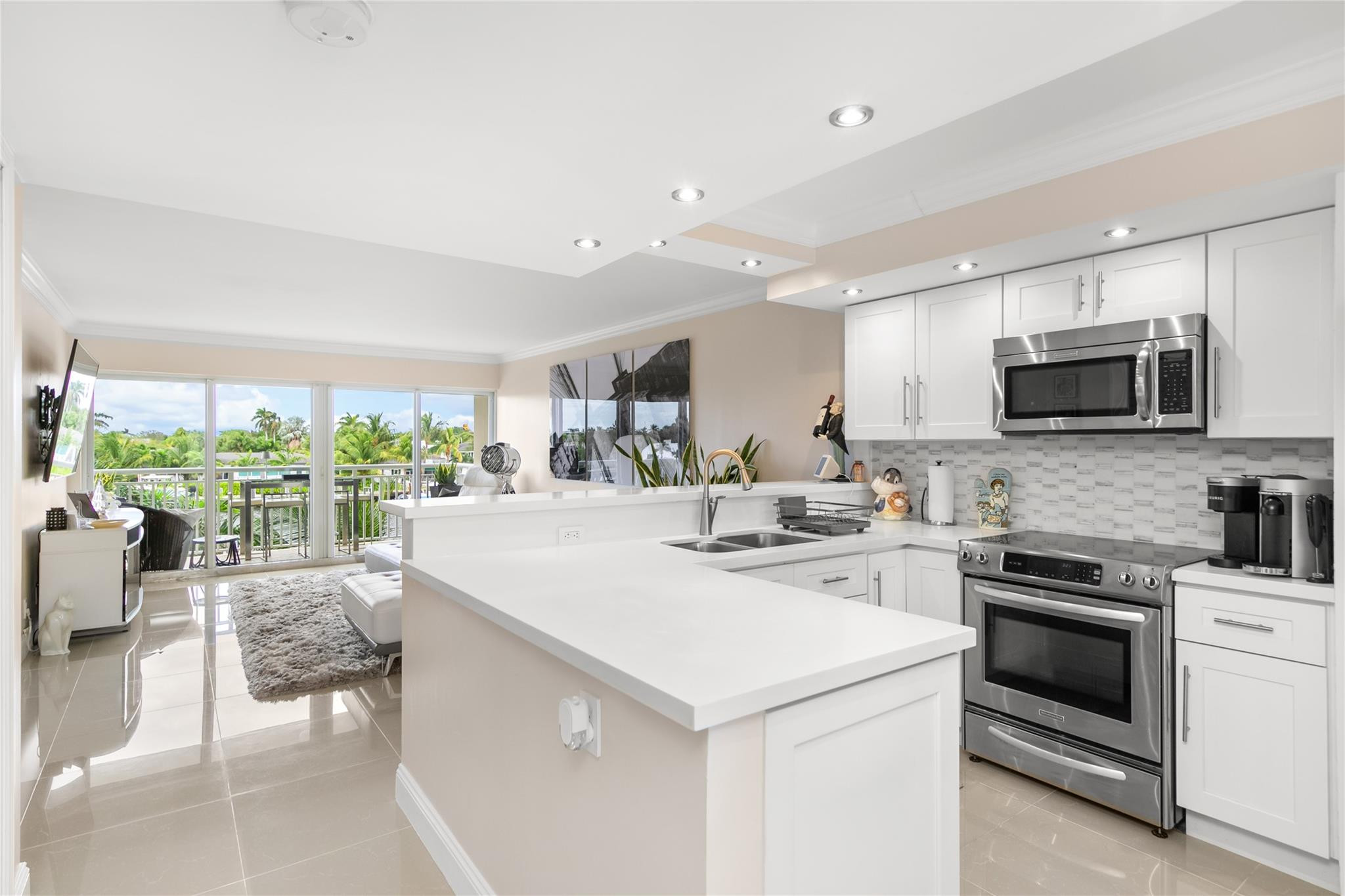 2611 N Riverside #307, Pompano Beach FL 33062