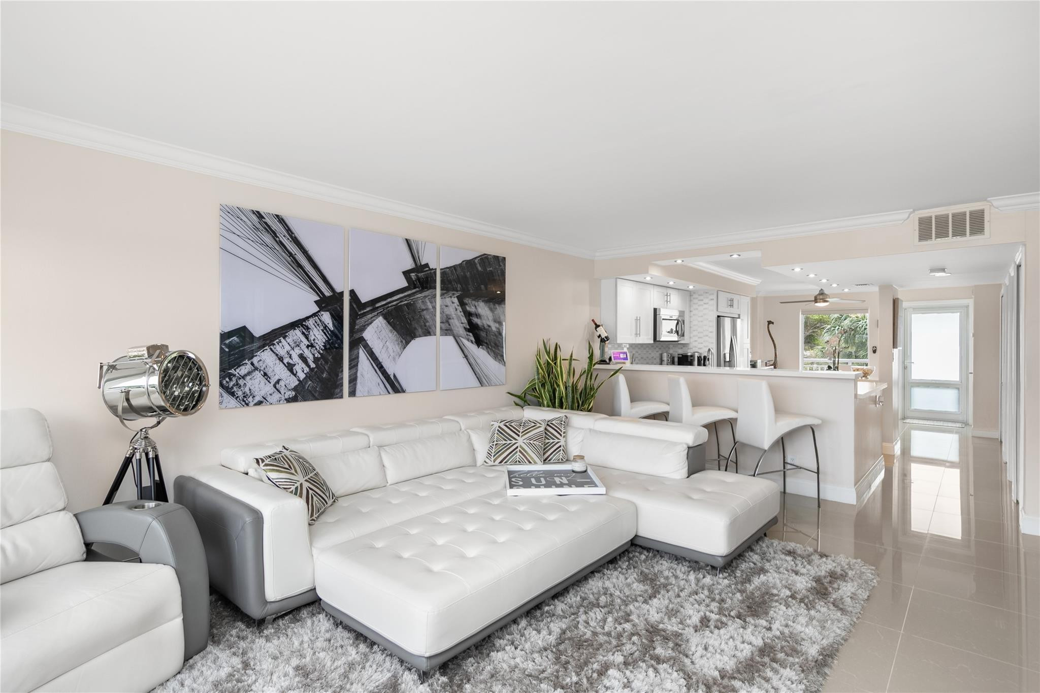 2611 N Riverside #307, Pompano Beach FL 33062