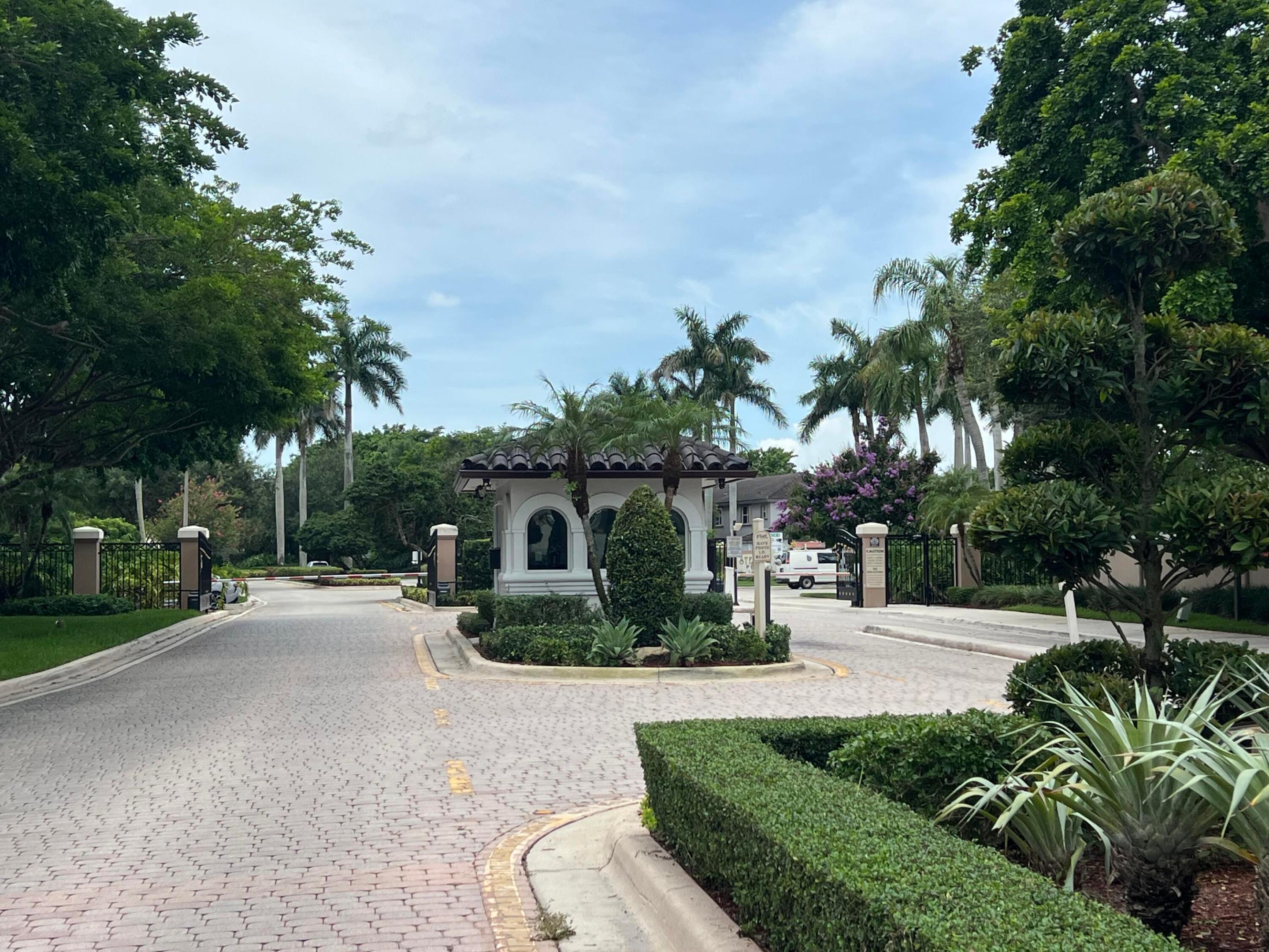 16447 SW 1st, Pembroke Pines FL 33027