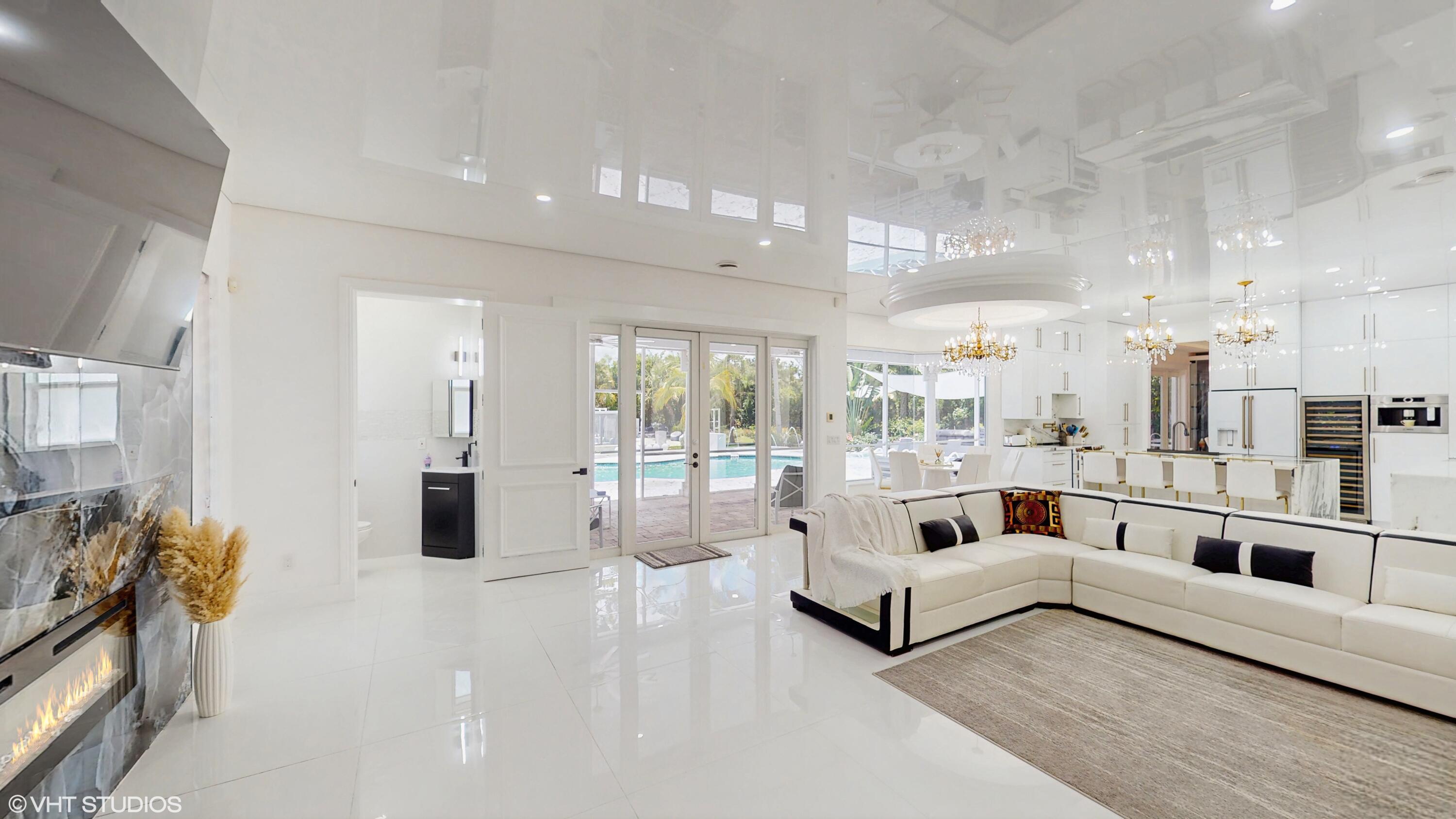 377 Squire, Wellington FL 33414