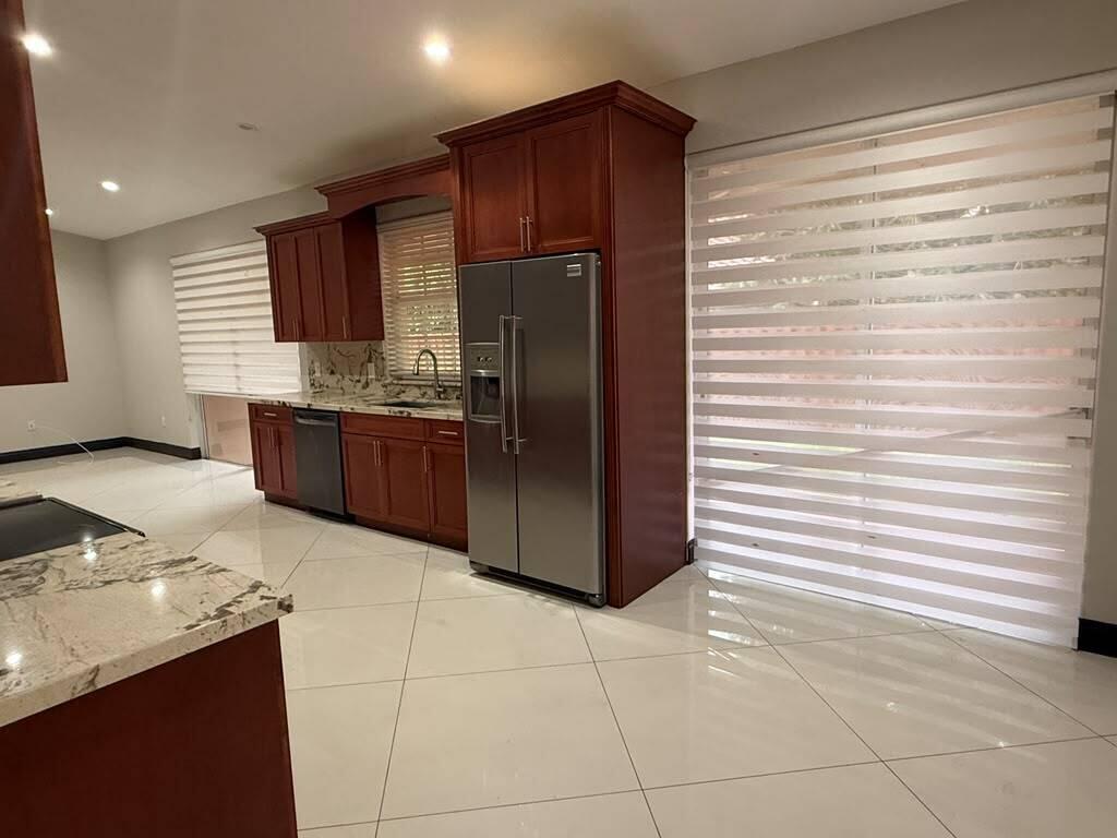 9141 NW 152nd, Miami Lakes FL 33018