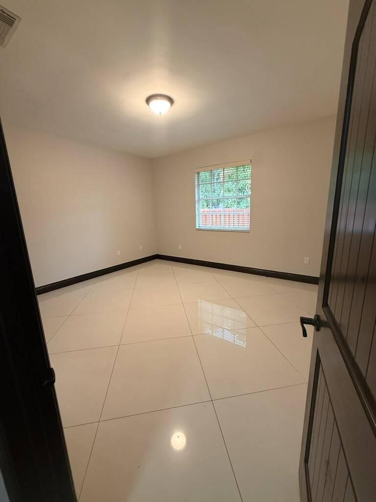 9141 NW 152nd, Miami Lakes FL 33018
