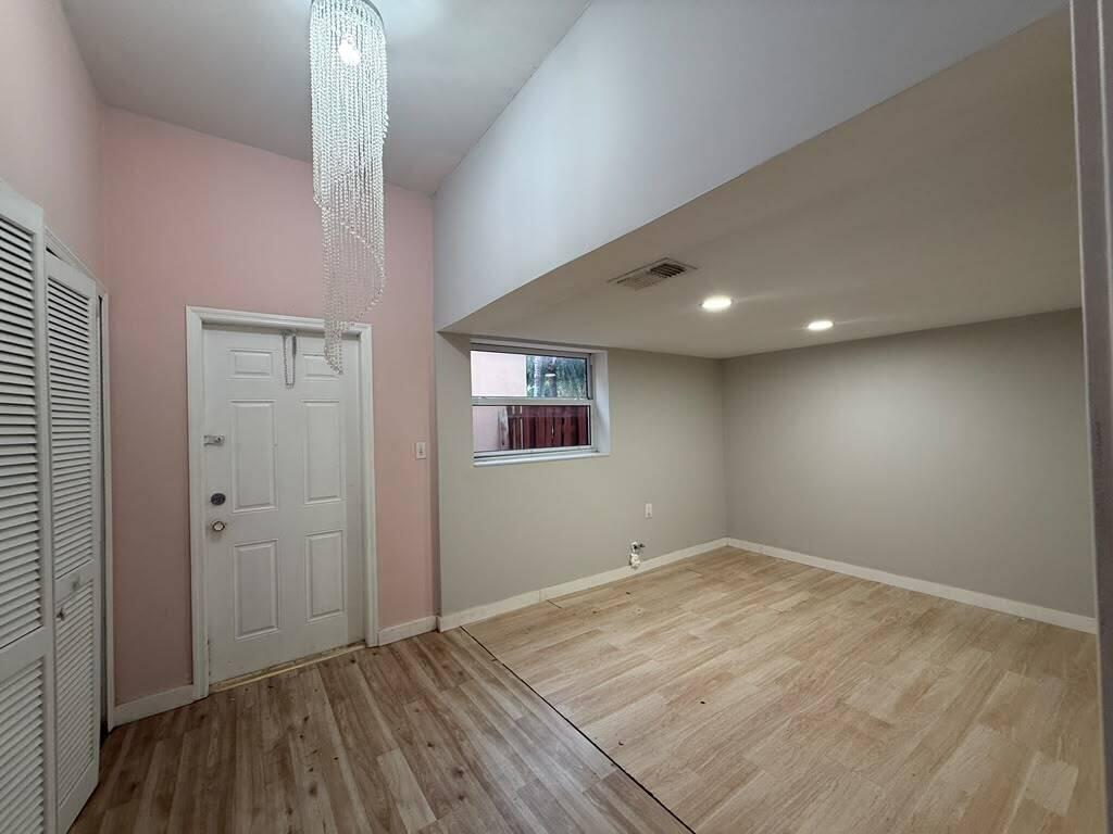 9141 NW 152nd, Miami Lakes FL 33018