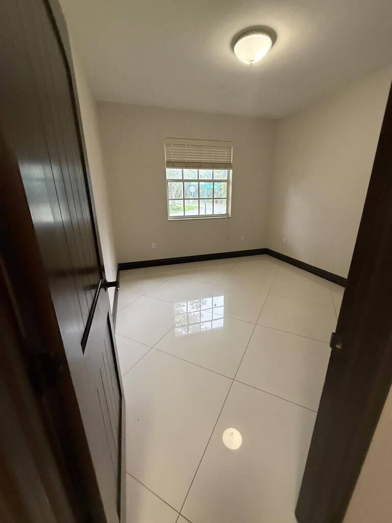 9141 NW 152nd, Miami Lakes FL 33018