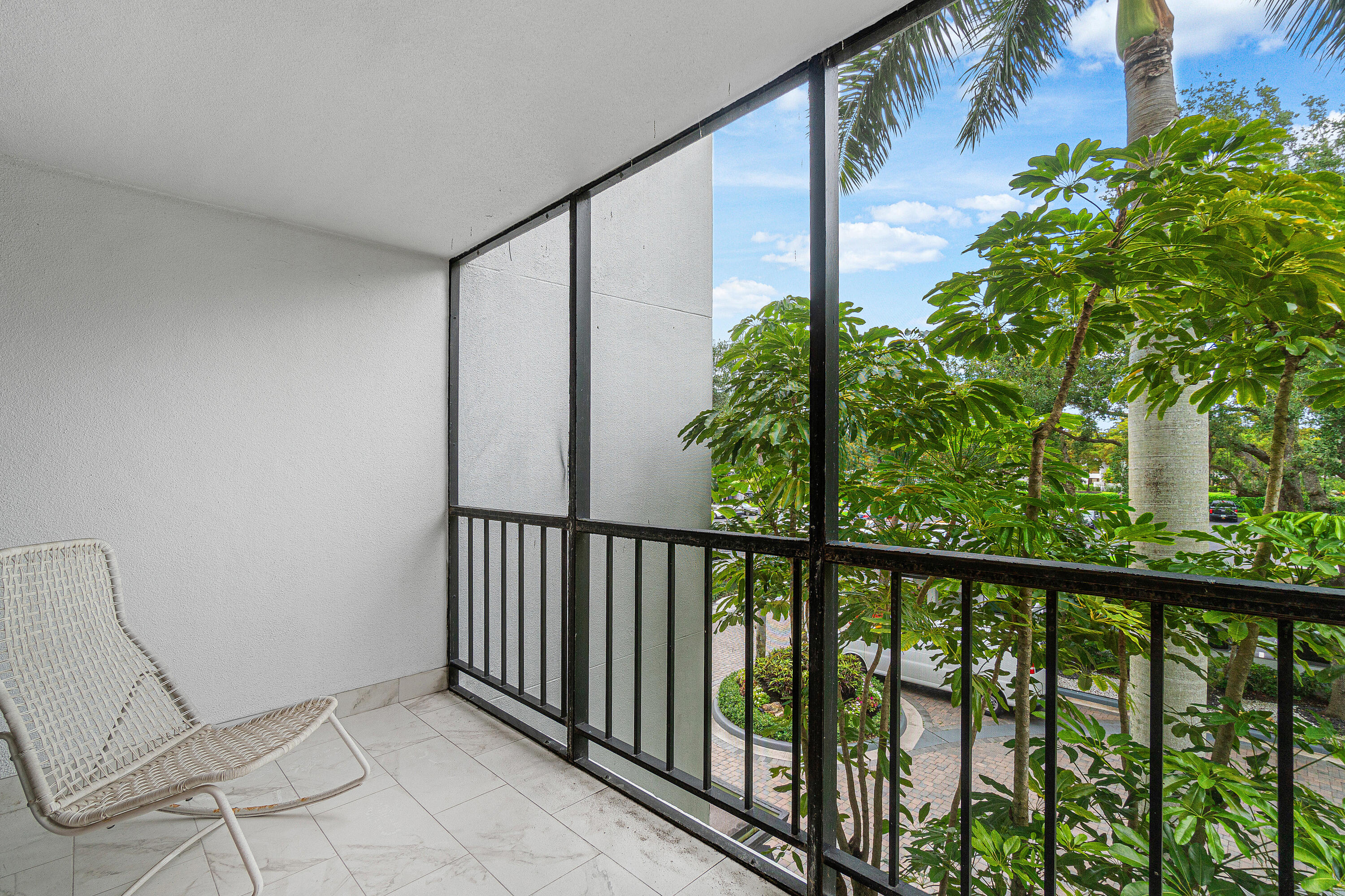 7768 Lakeside #533, Boca Raton FL 33434