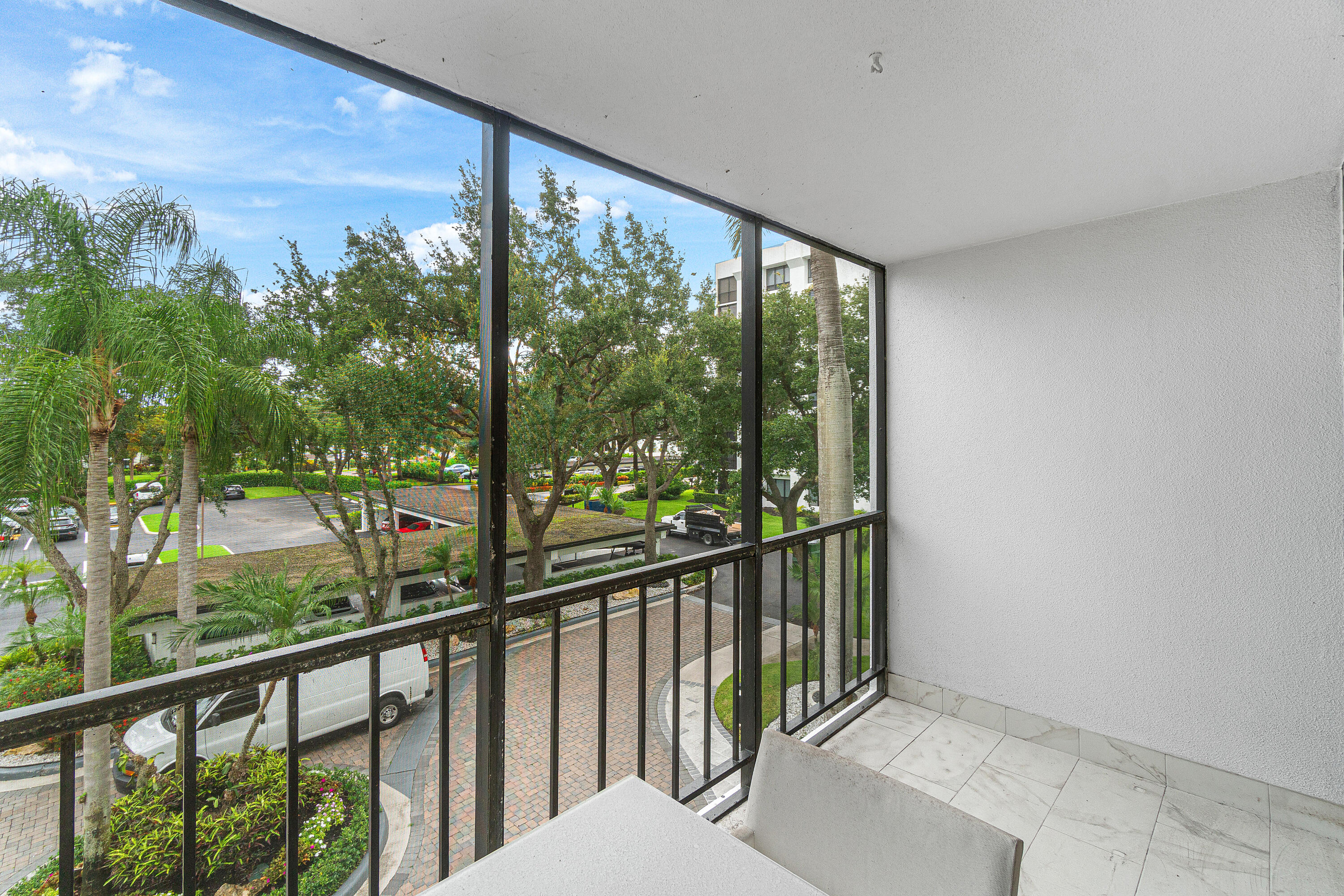 7768 Lakeside #533, Boca Raton FL 33434