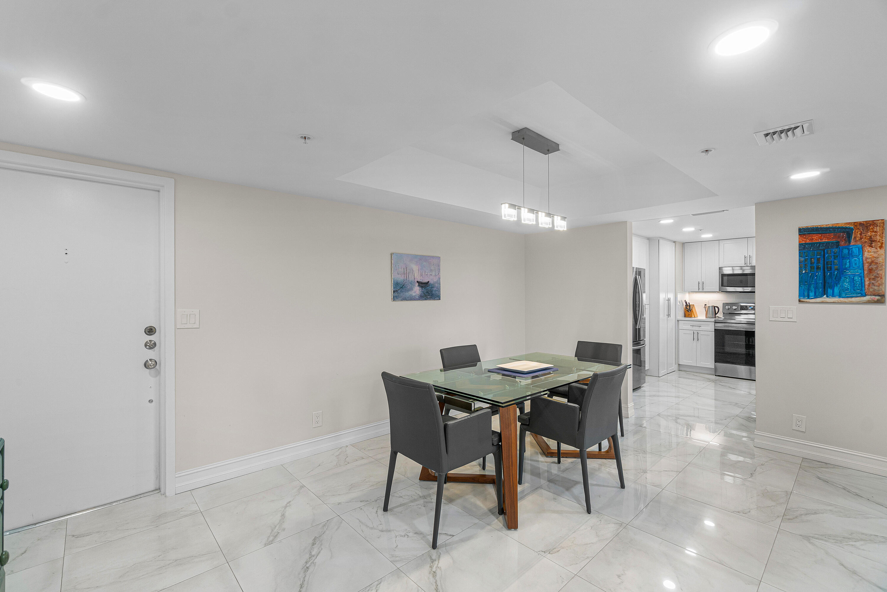 7768 Lakeside #533, Boca Raton FL 33434