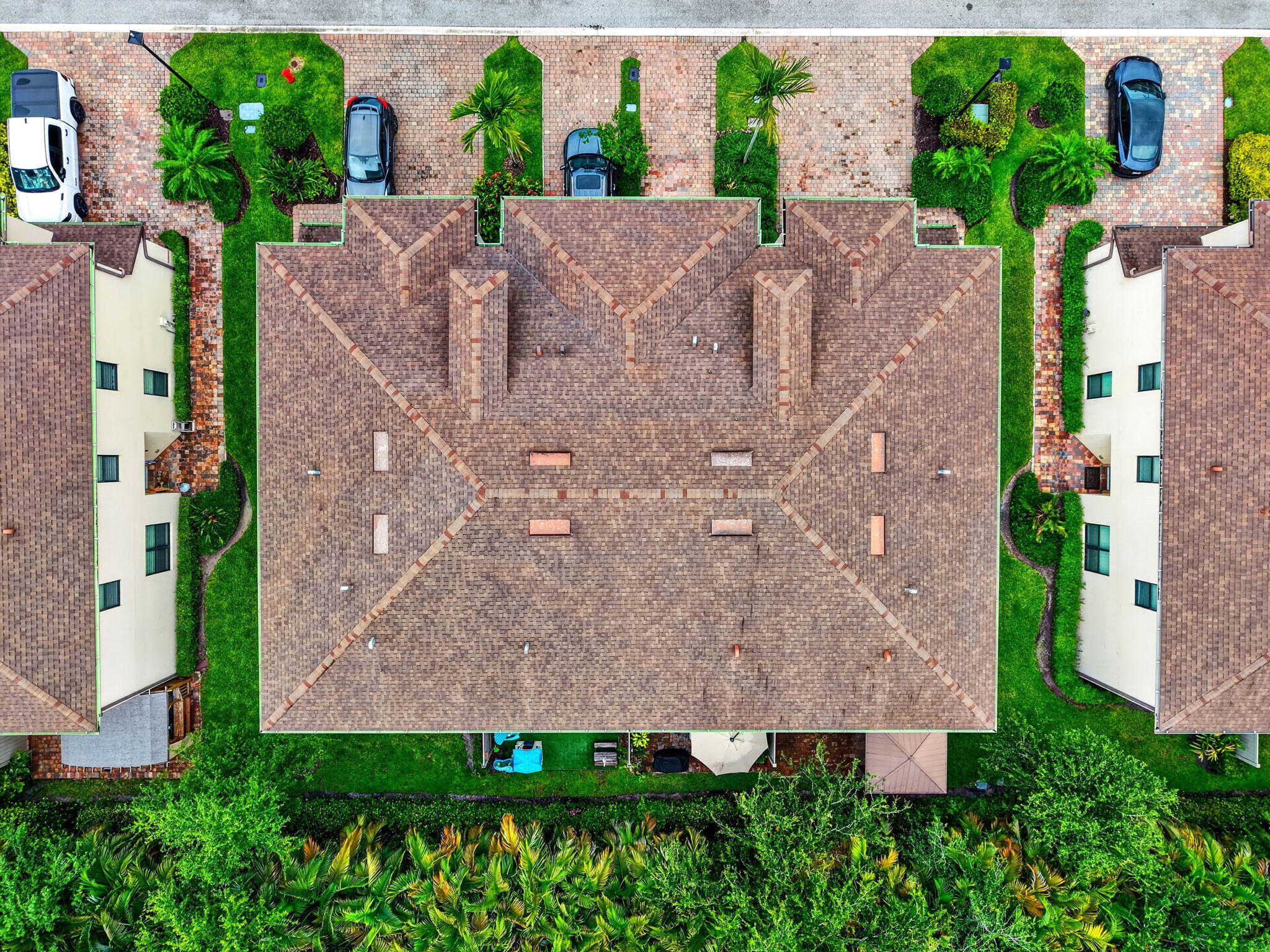 2833 Troubadour #2833, Palm Springs FL 33406