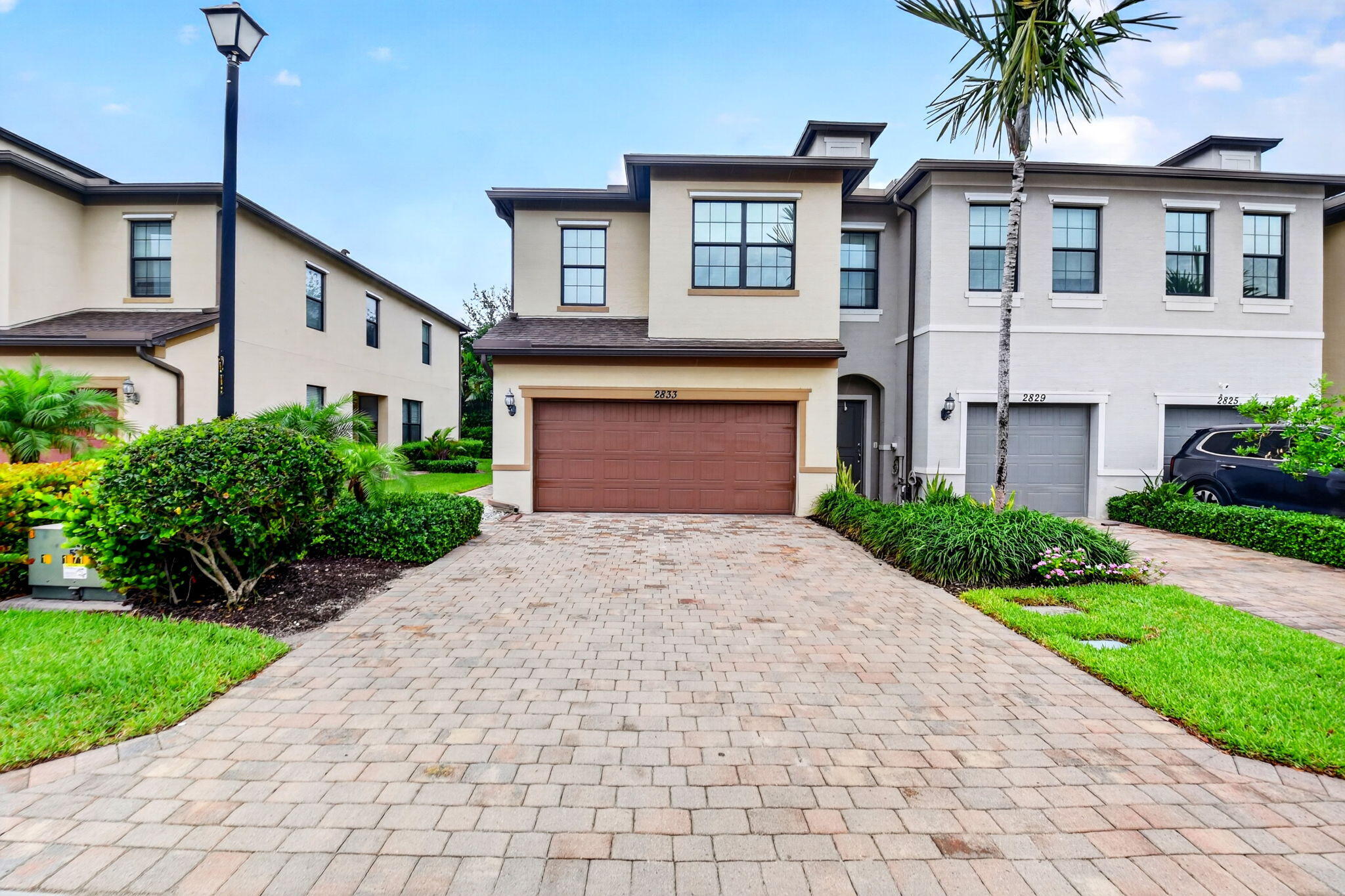 2833 Troubadour #2833, Palm Springs FL 33406
