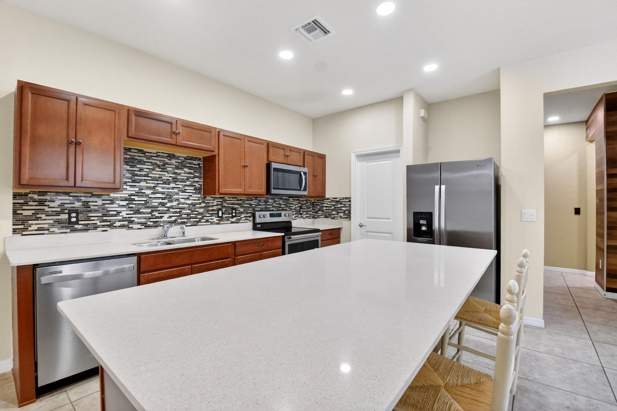2833 Troubadour #2833, Palm Springs FL 33406
