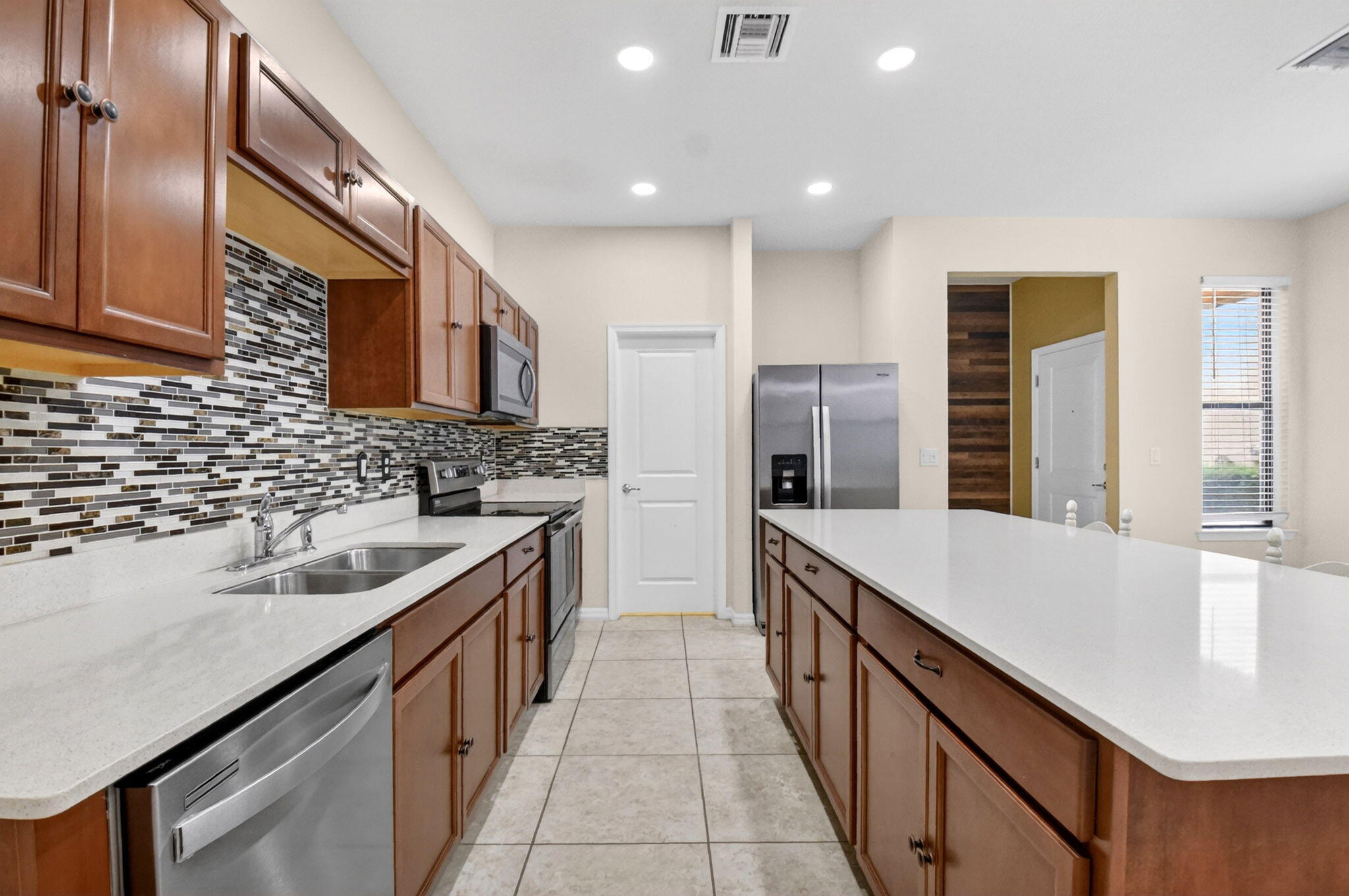 2833 Troubadour #2833, Palm Springs FL 33406