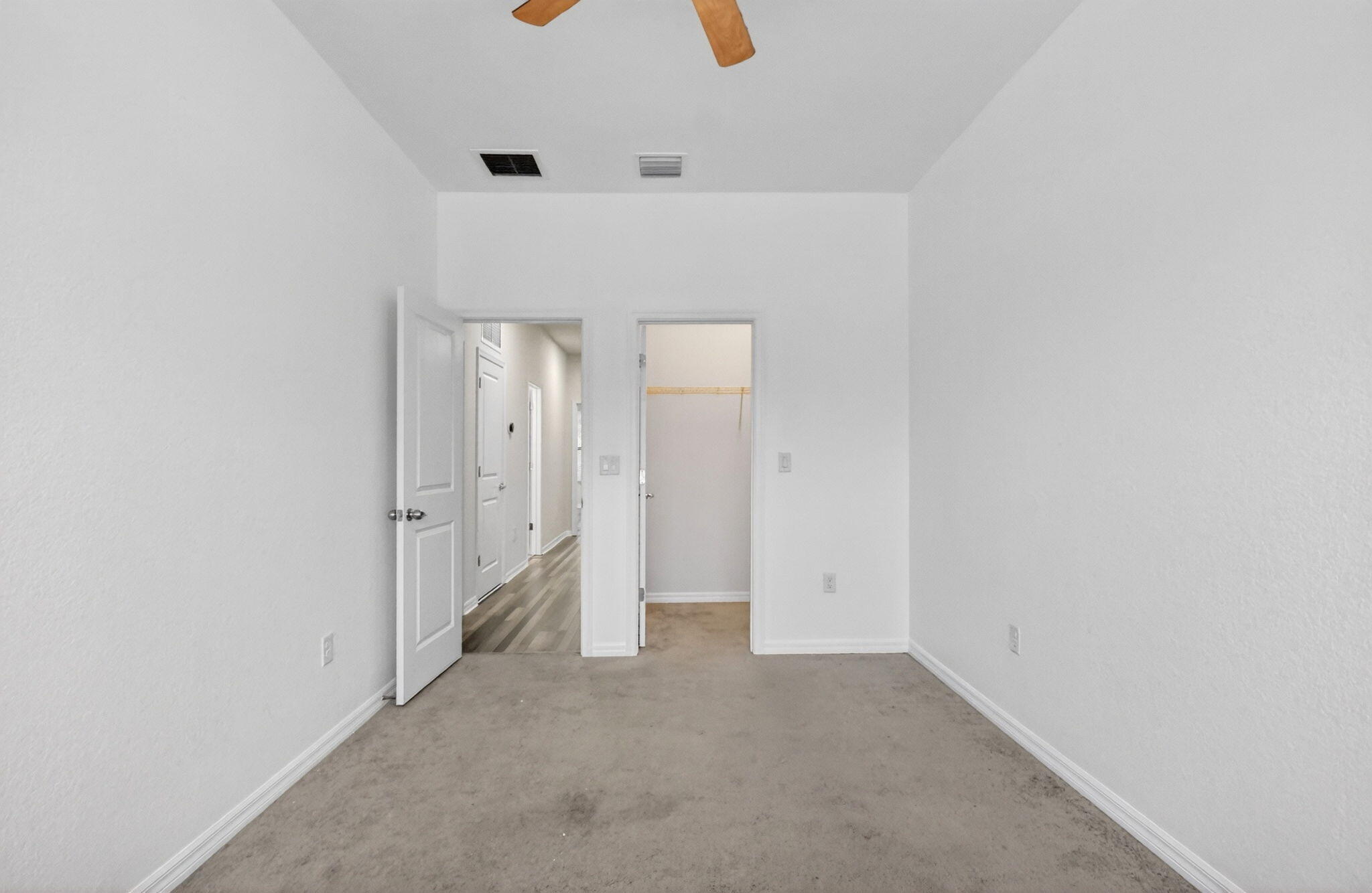 2833 Troubadour #2833, Palm Springs FL 33406