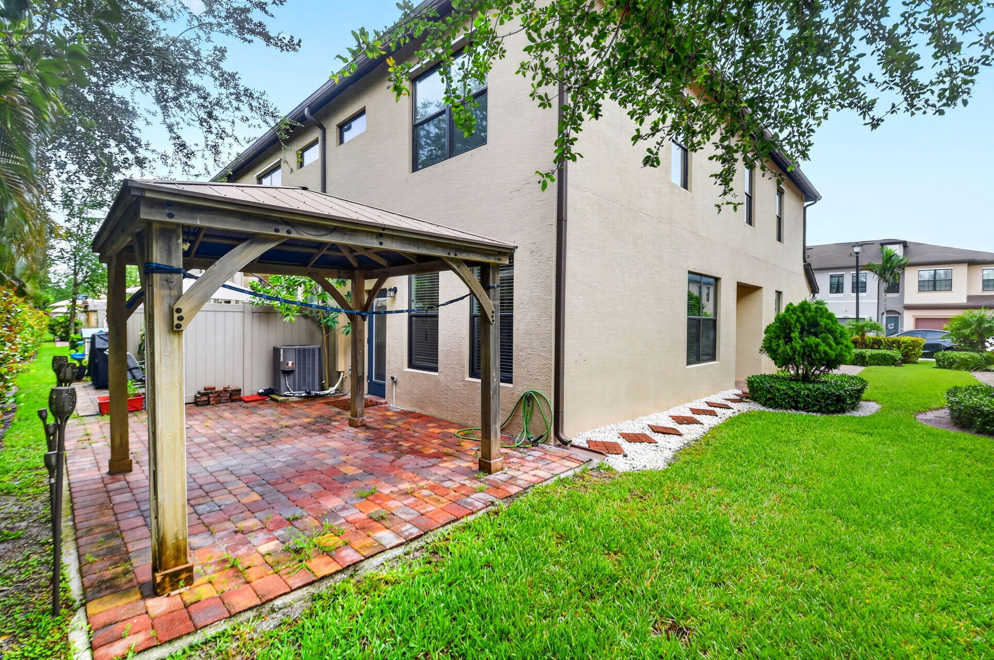 2833 Troubadour #2833, Palm Springs FL 33406