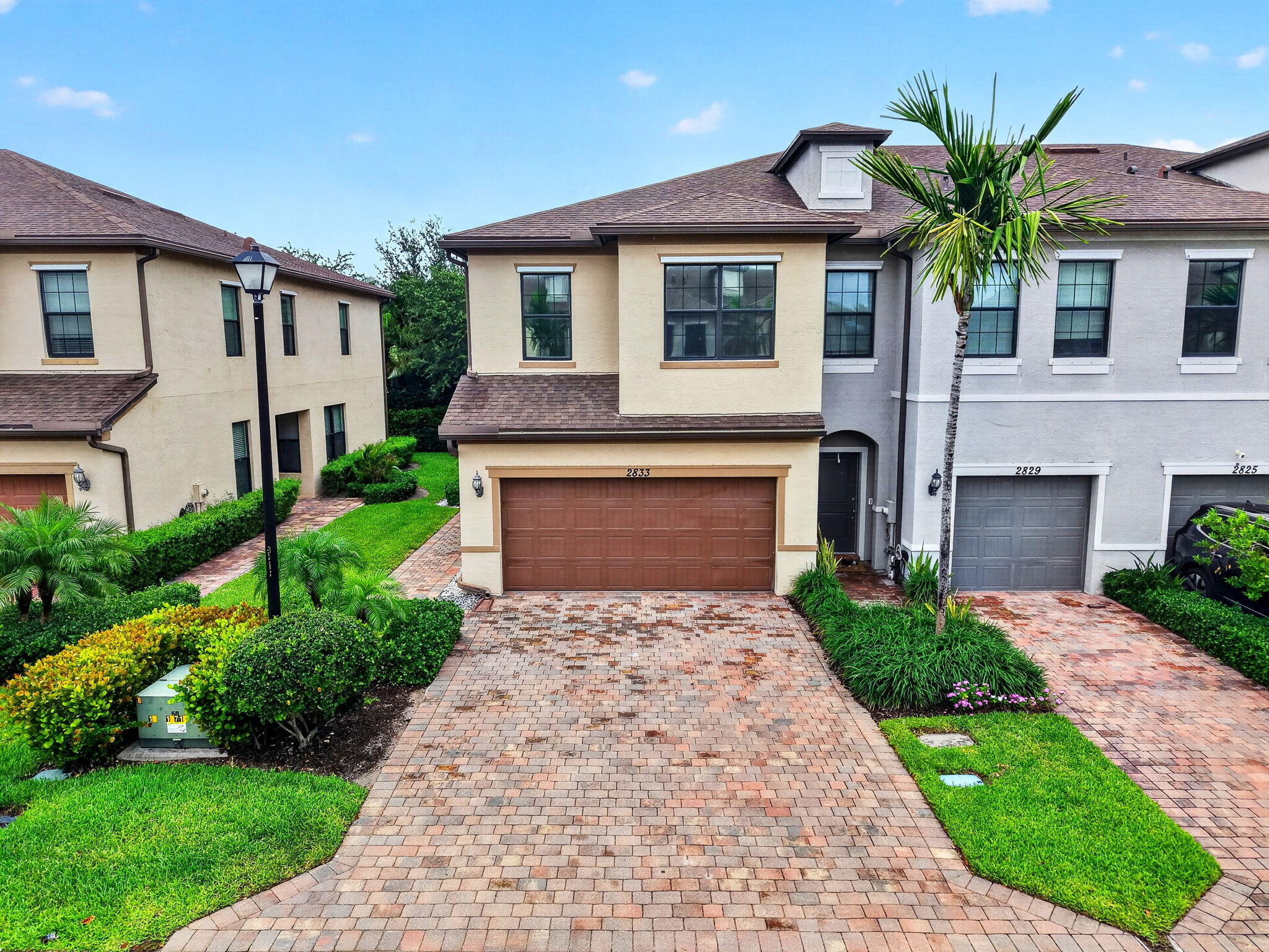 2833 Troubadour #2833, Palm Springs FL 33406