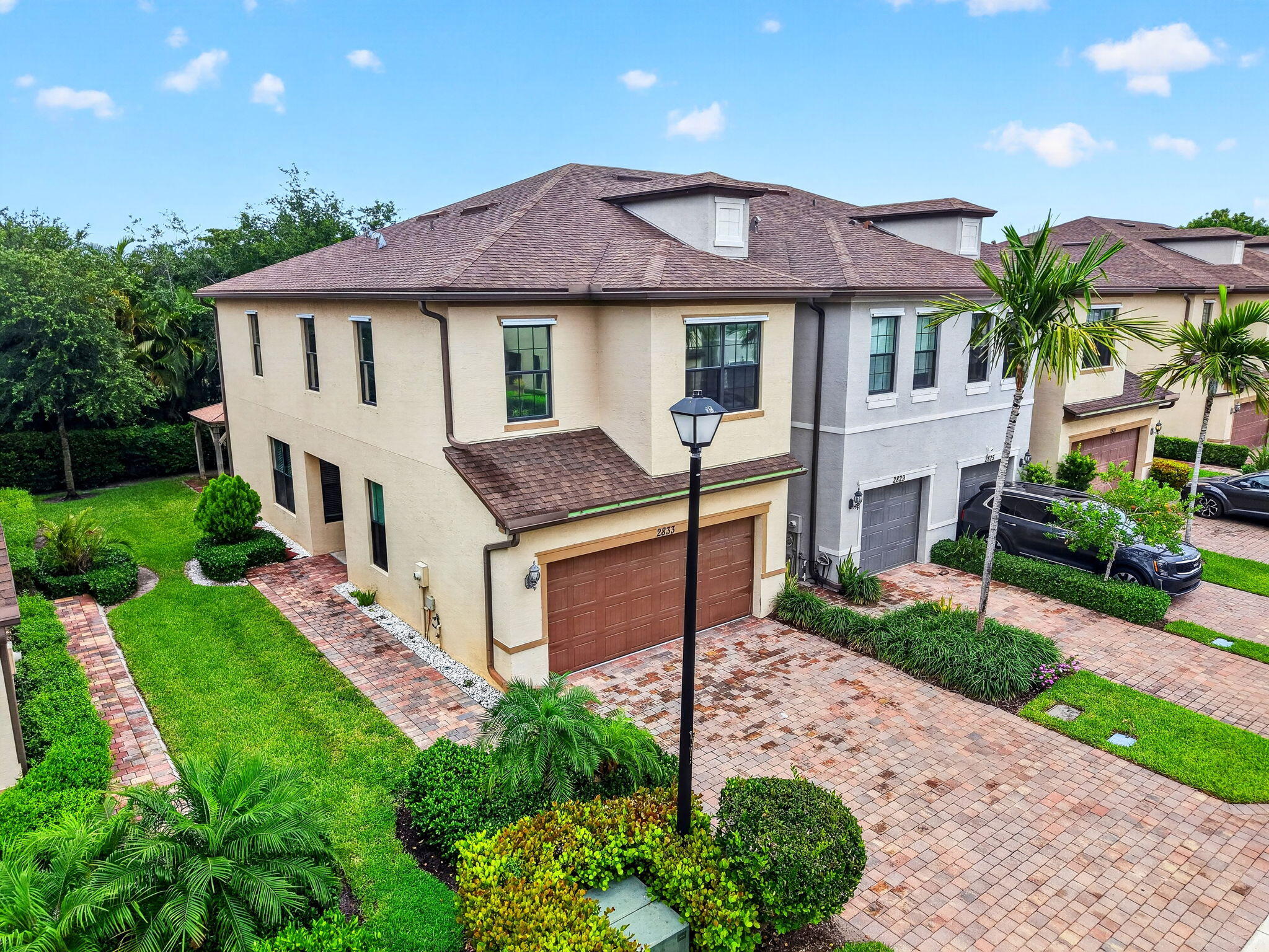 2833 Troubadour #2833, Palm Springs FL 33406