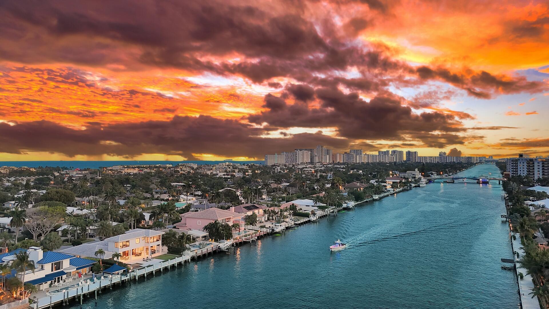 4555 W Tradewinds, Lauderdale By The Sea FL 33308