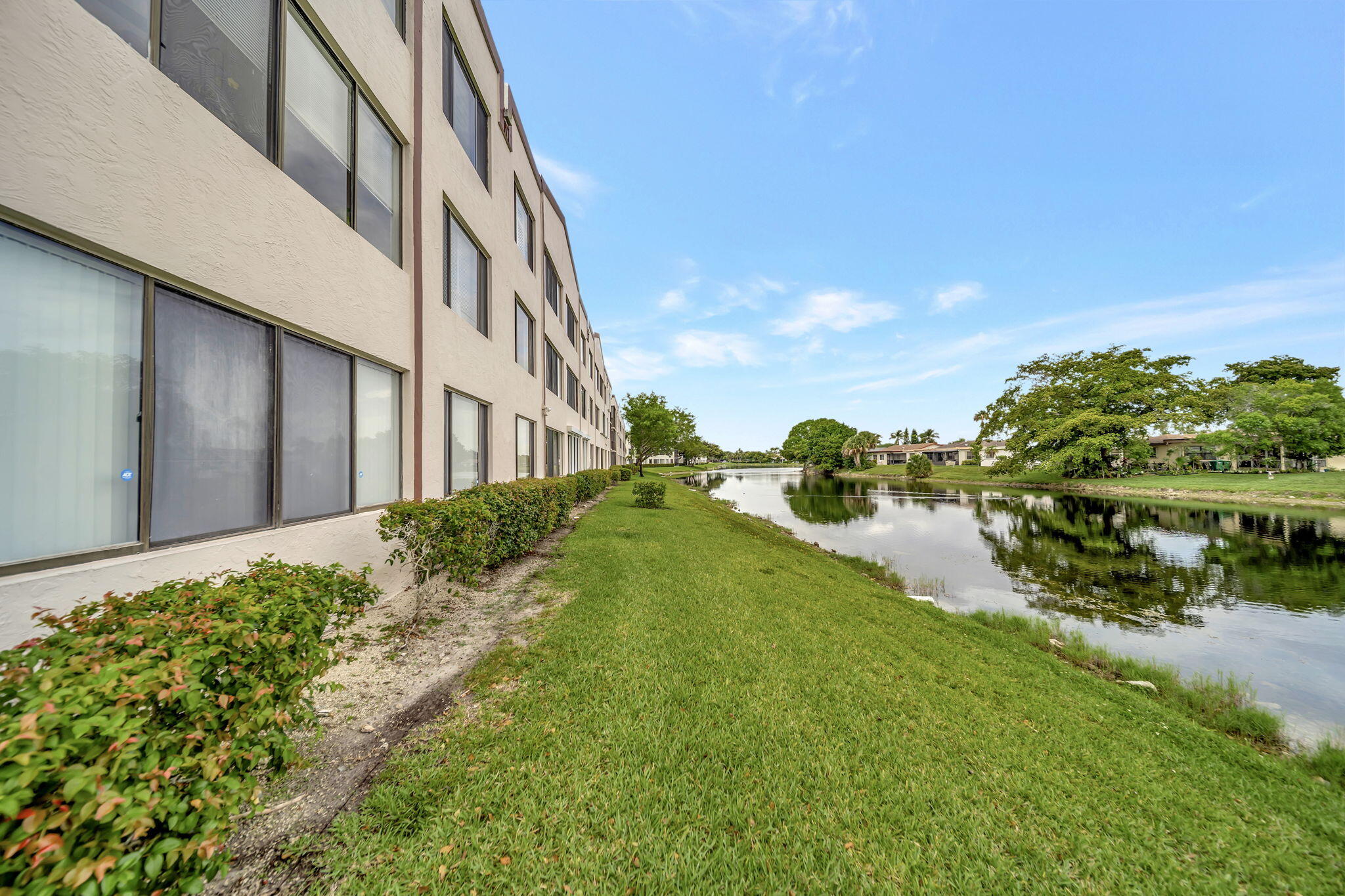9485 N Belfort #308, Tamarac FL 33321