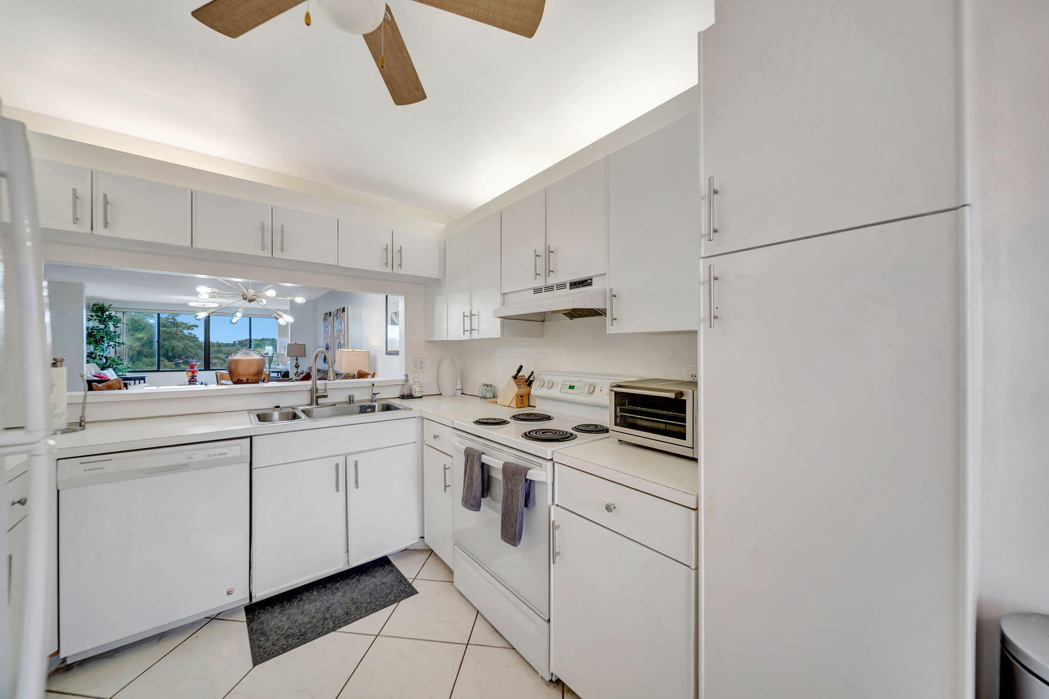 9485 N Belfort #308, Tamarac FL 33321
